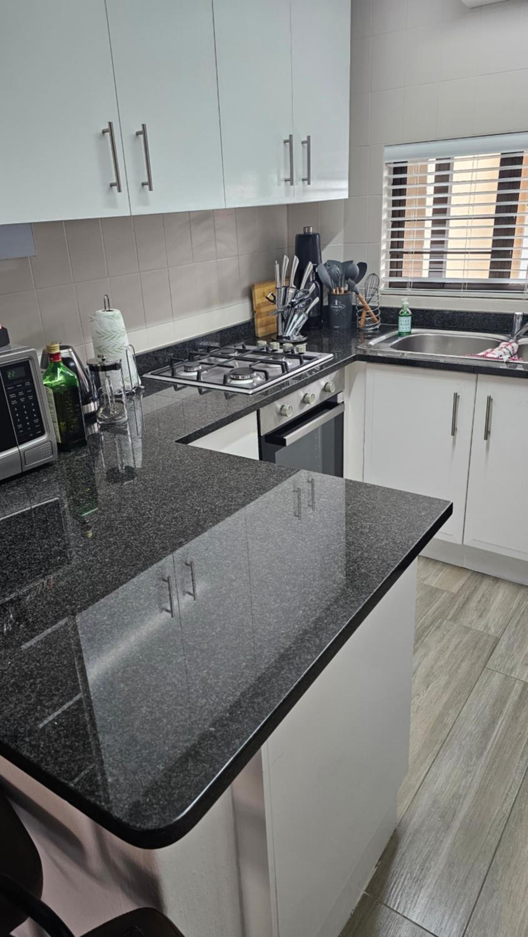 67 The Shades - Luxury Apartment in Umhlanga - Airconditioning throughout and Inverter