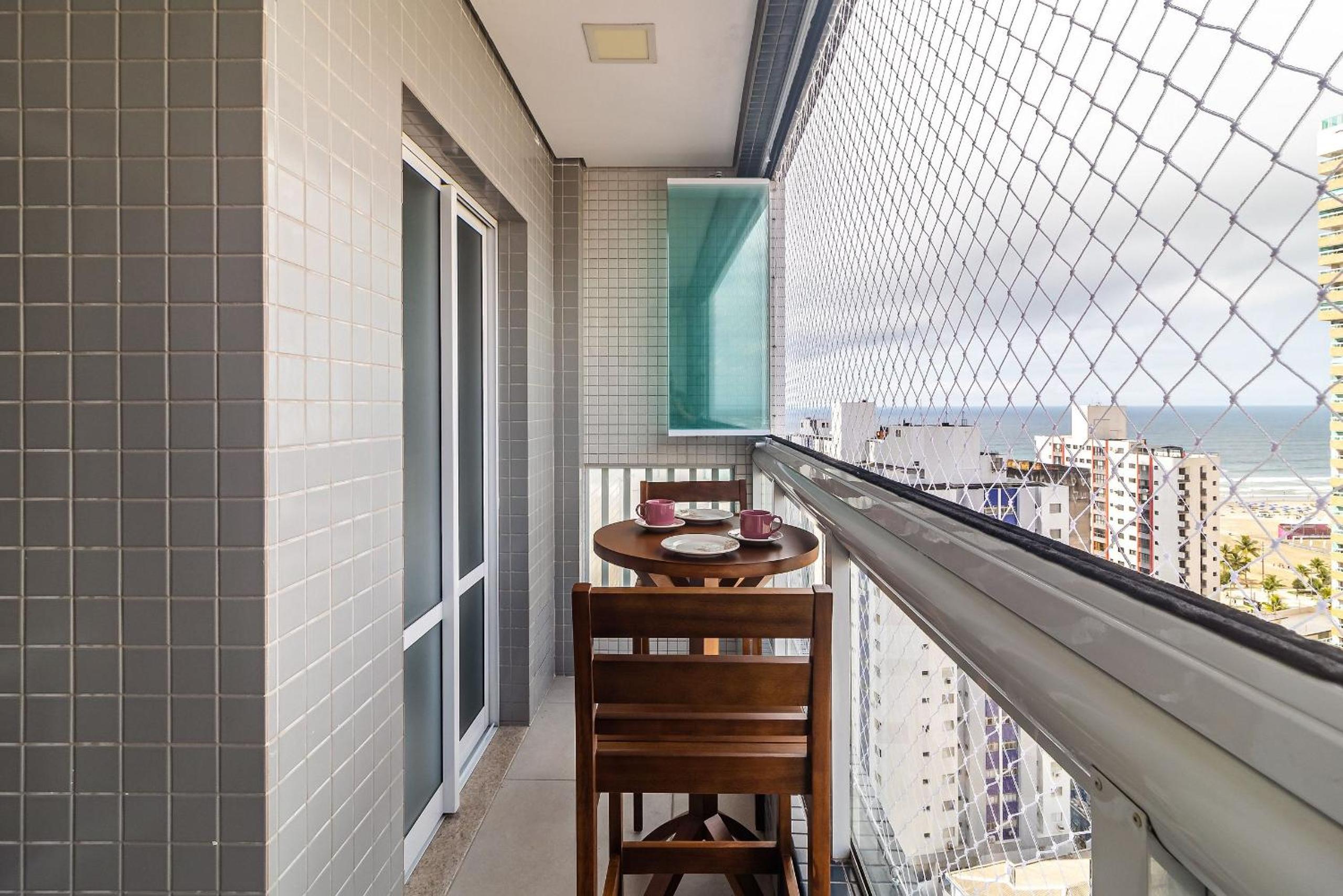 Apartamento Aconchegante e Elegante com Ar-Condicionado, Piscina, Garagem e Varanda Gourmet a 3 min da Praia
