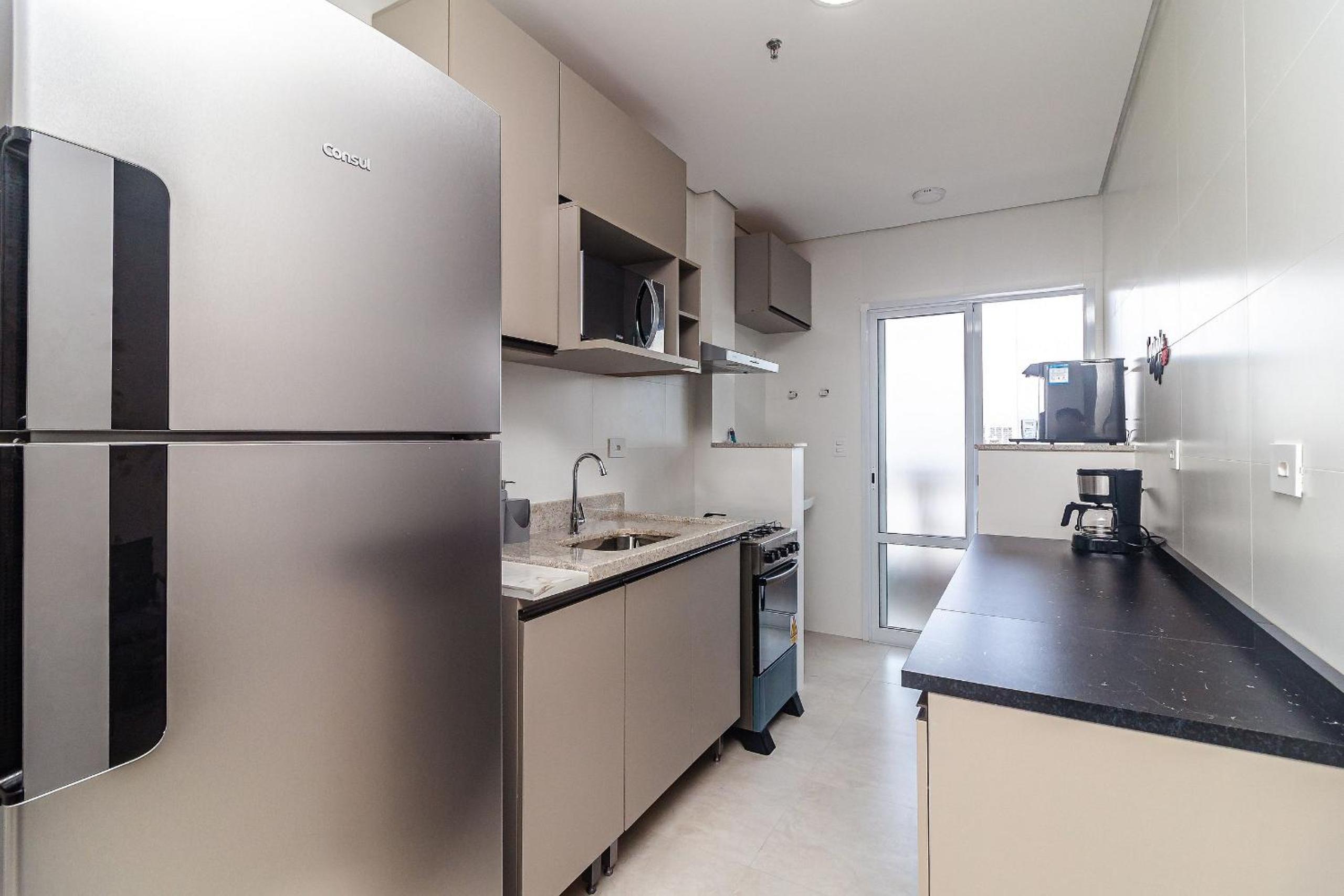 Apartamento Aconchegante e Elegante com Ar-Condicionado, Piscina, Garagem e Varanda Gourmet a 3 min da Praia