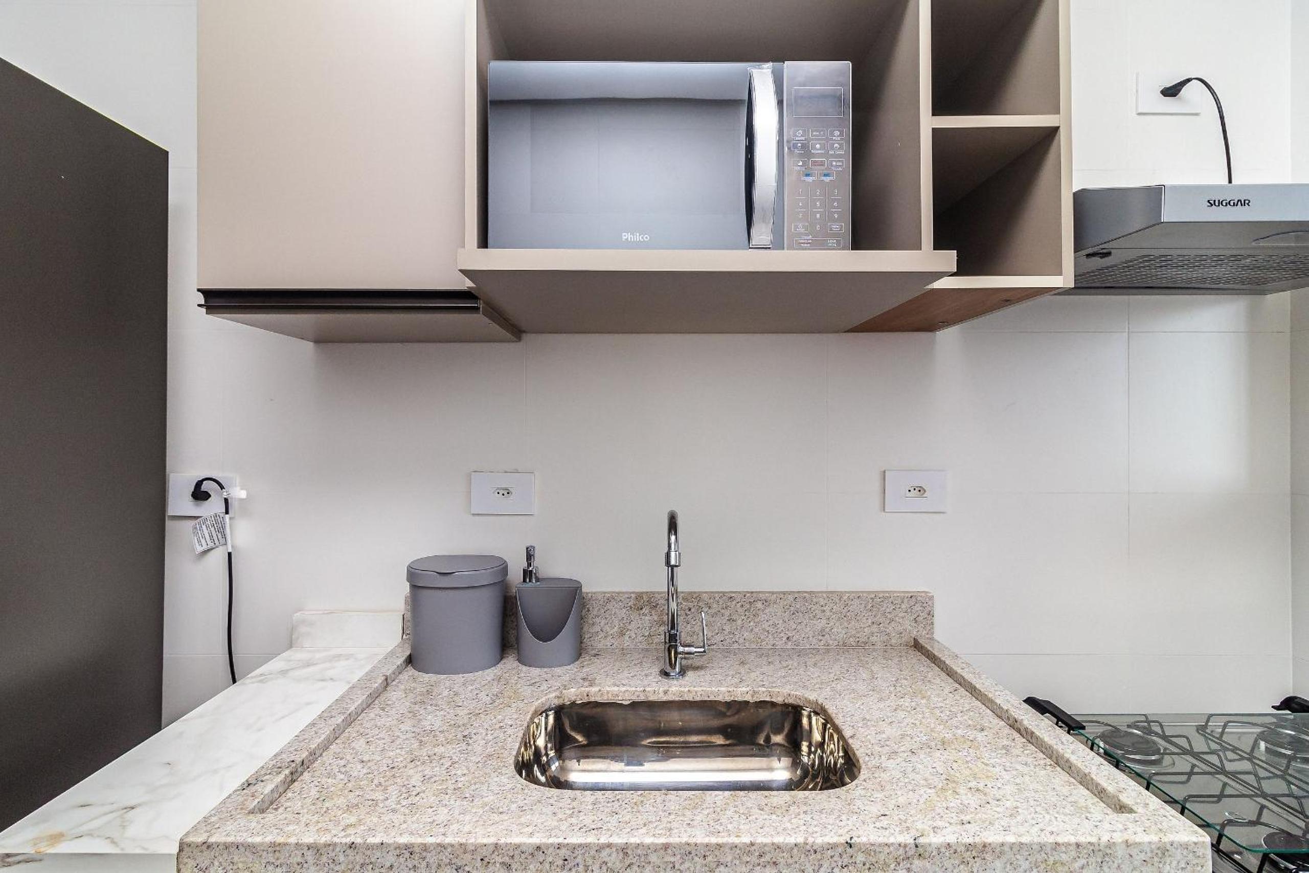 Apartamento Aconchegante e Elegante com Ar-Condicionado, Piscina, Garagem e Varanda Gourmet a 3 min da Praia