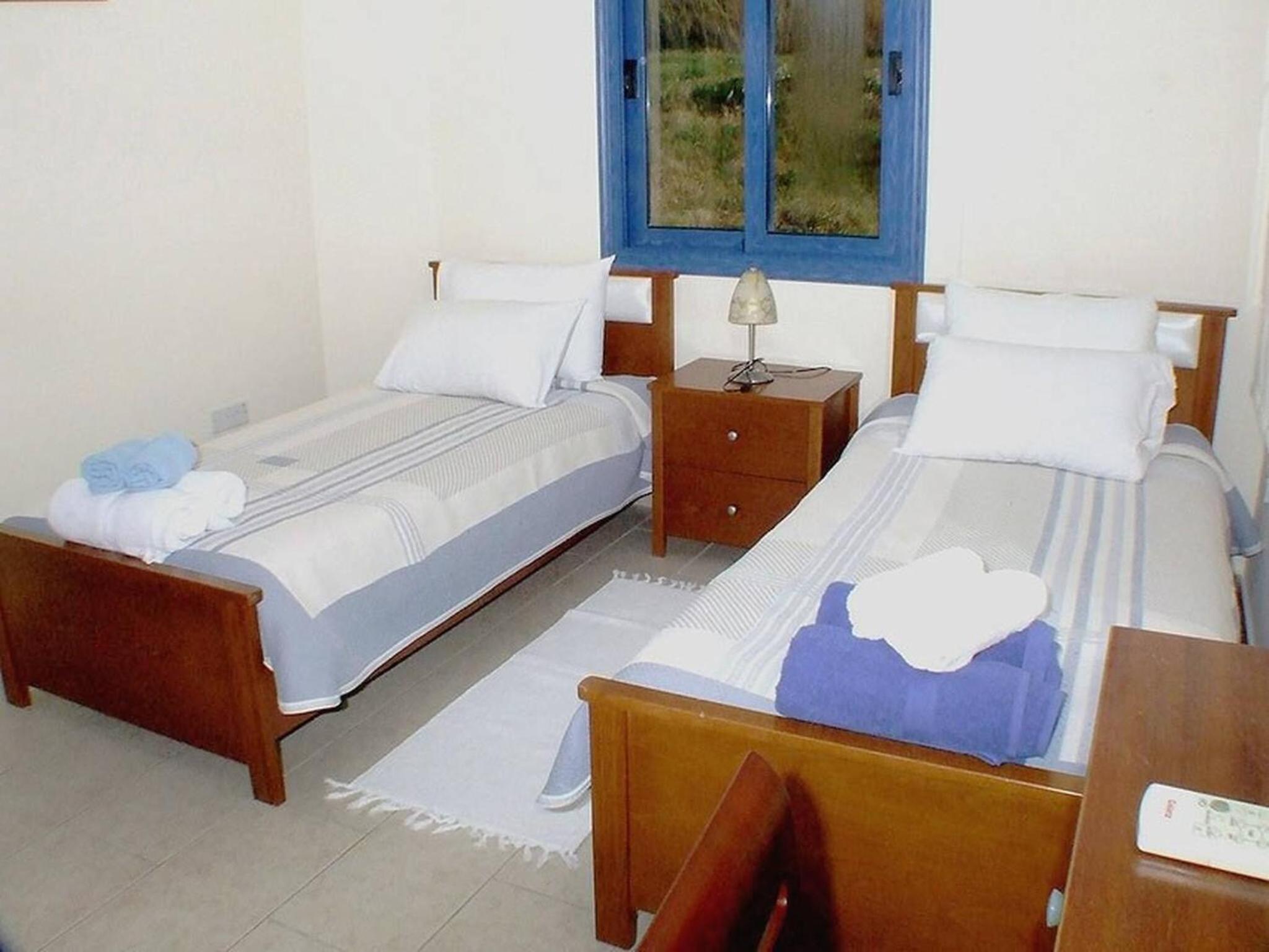 Sea Front Villa, HEATED Private Pool, Amazing location Paphos 323