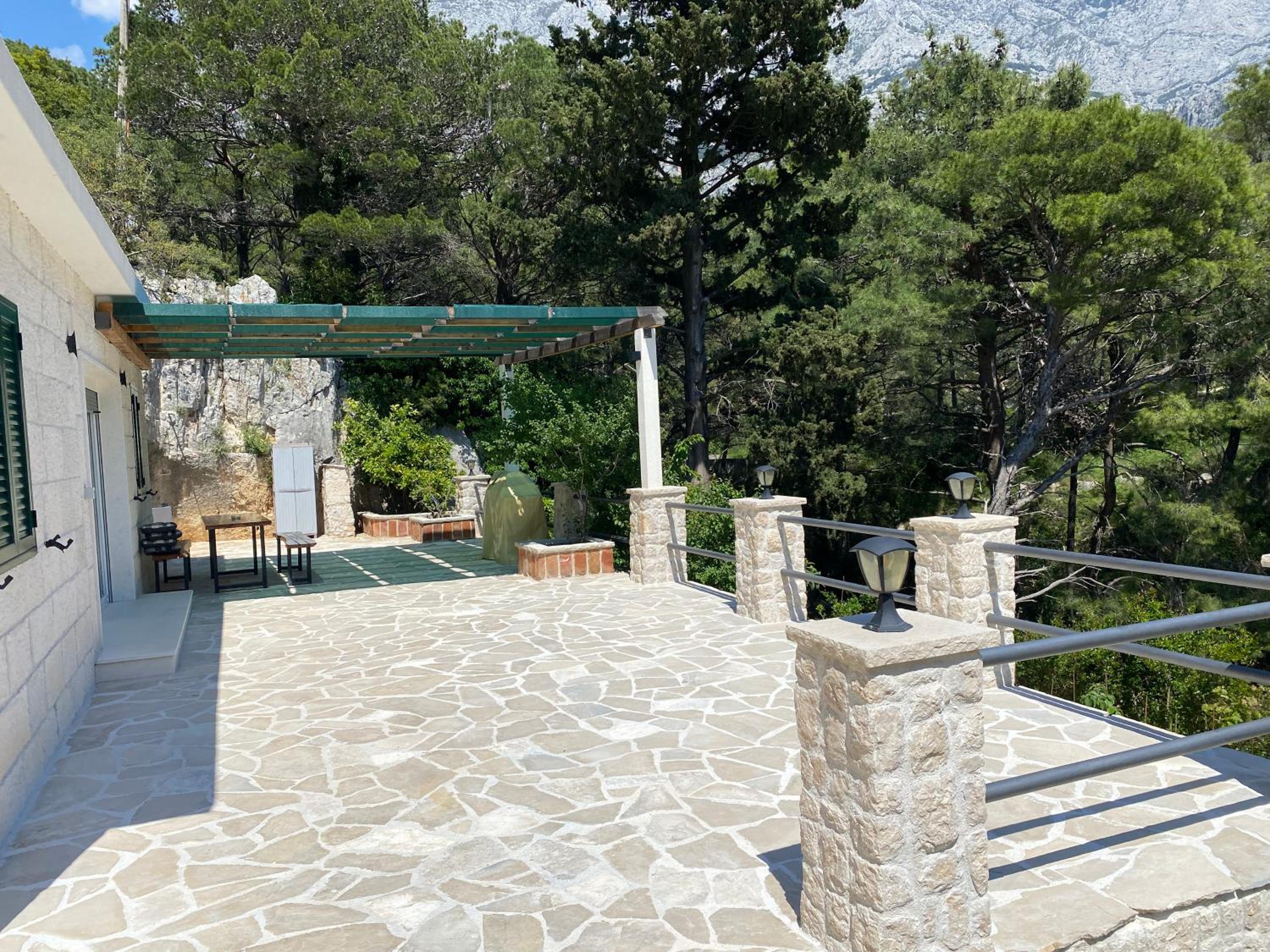 Holiday Home Nugal Makarska 2+2 view 3