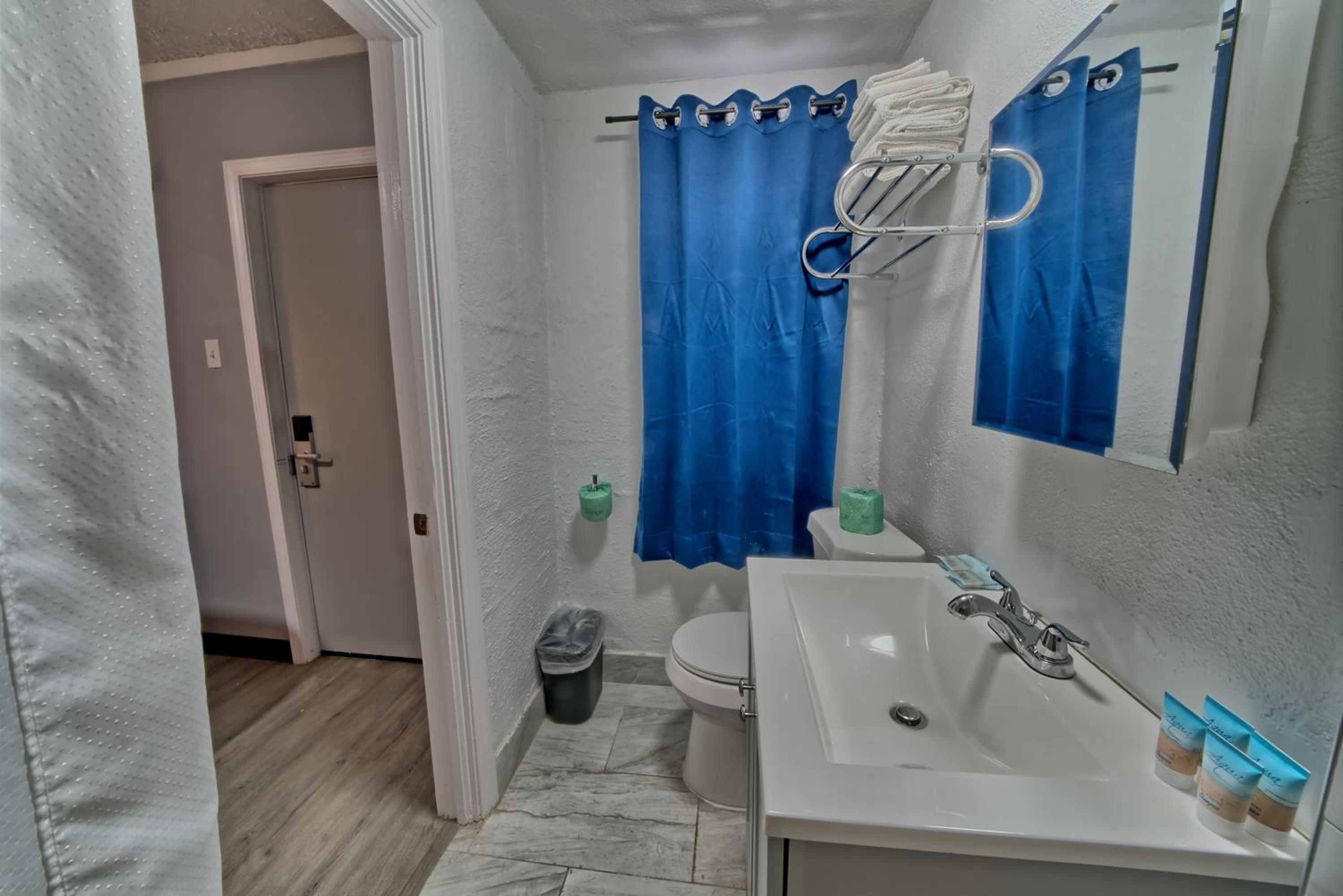 Aqua View Motel