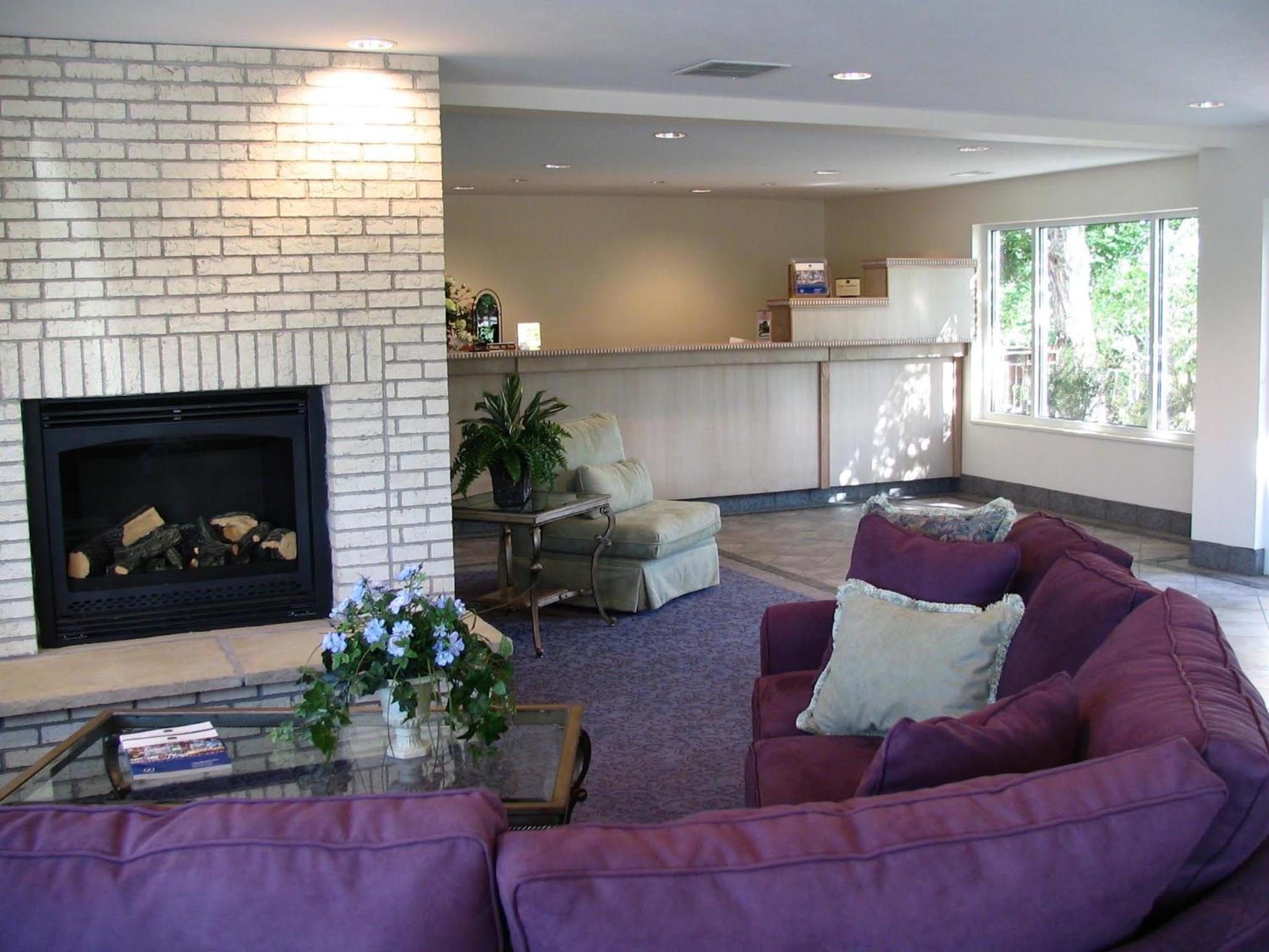 Green River Vacations - River Terrace Inn - Property Image 1