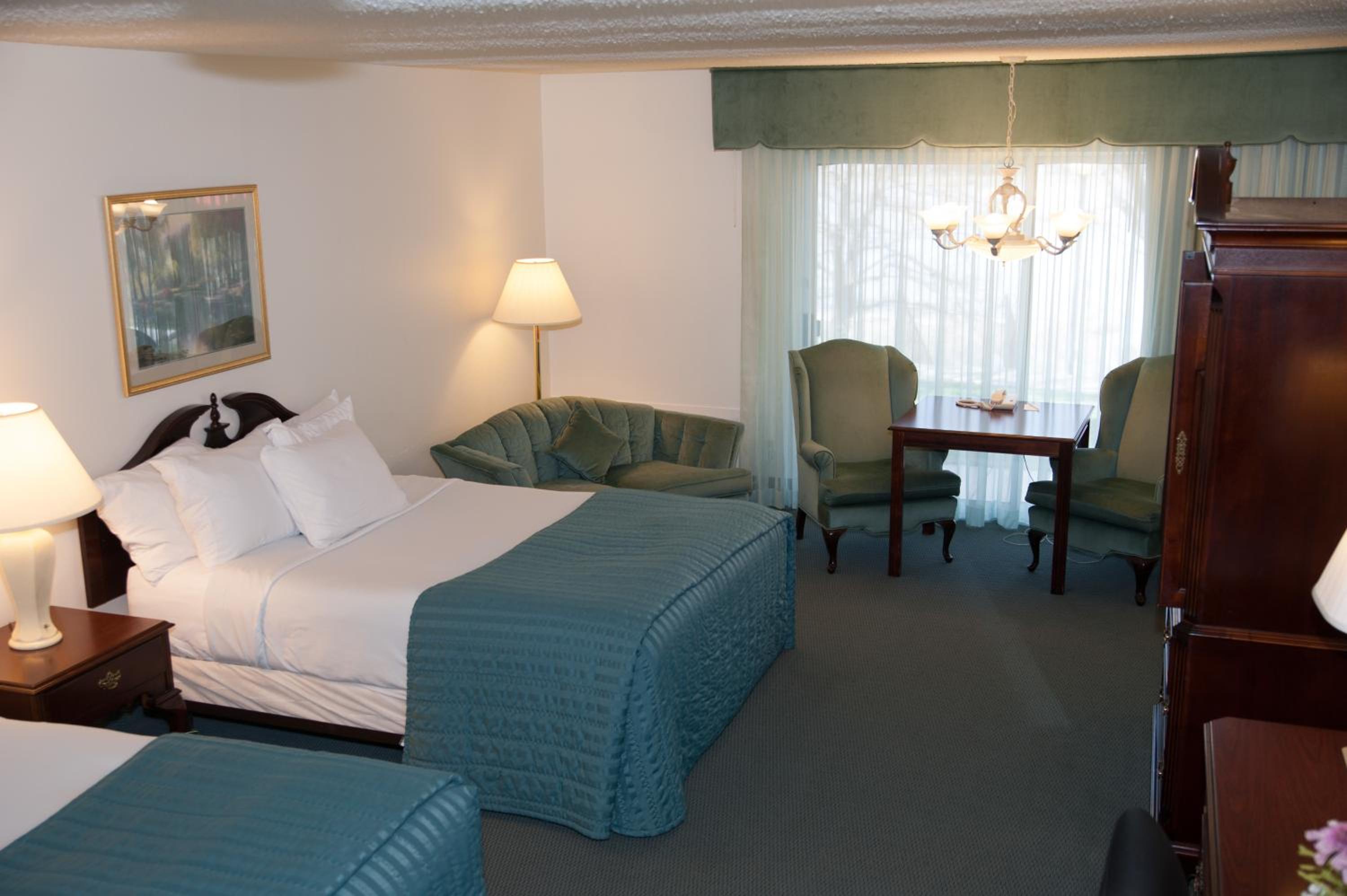 Green River Vacations - River Terrace Inn - Property Image 3