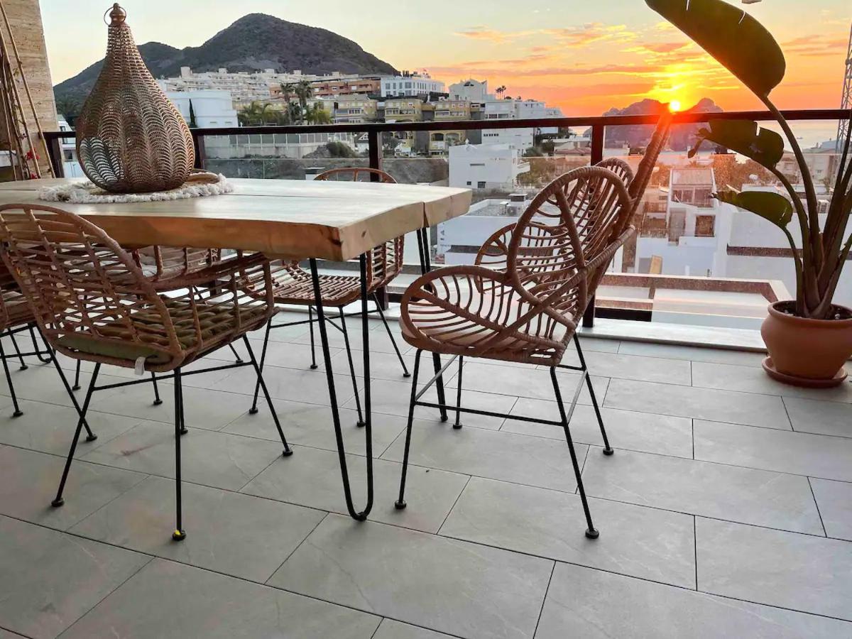 Luxury Designer Apartment - Unbeatable Sea Views