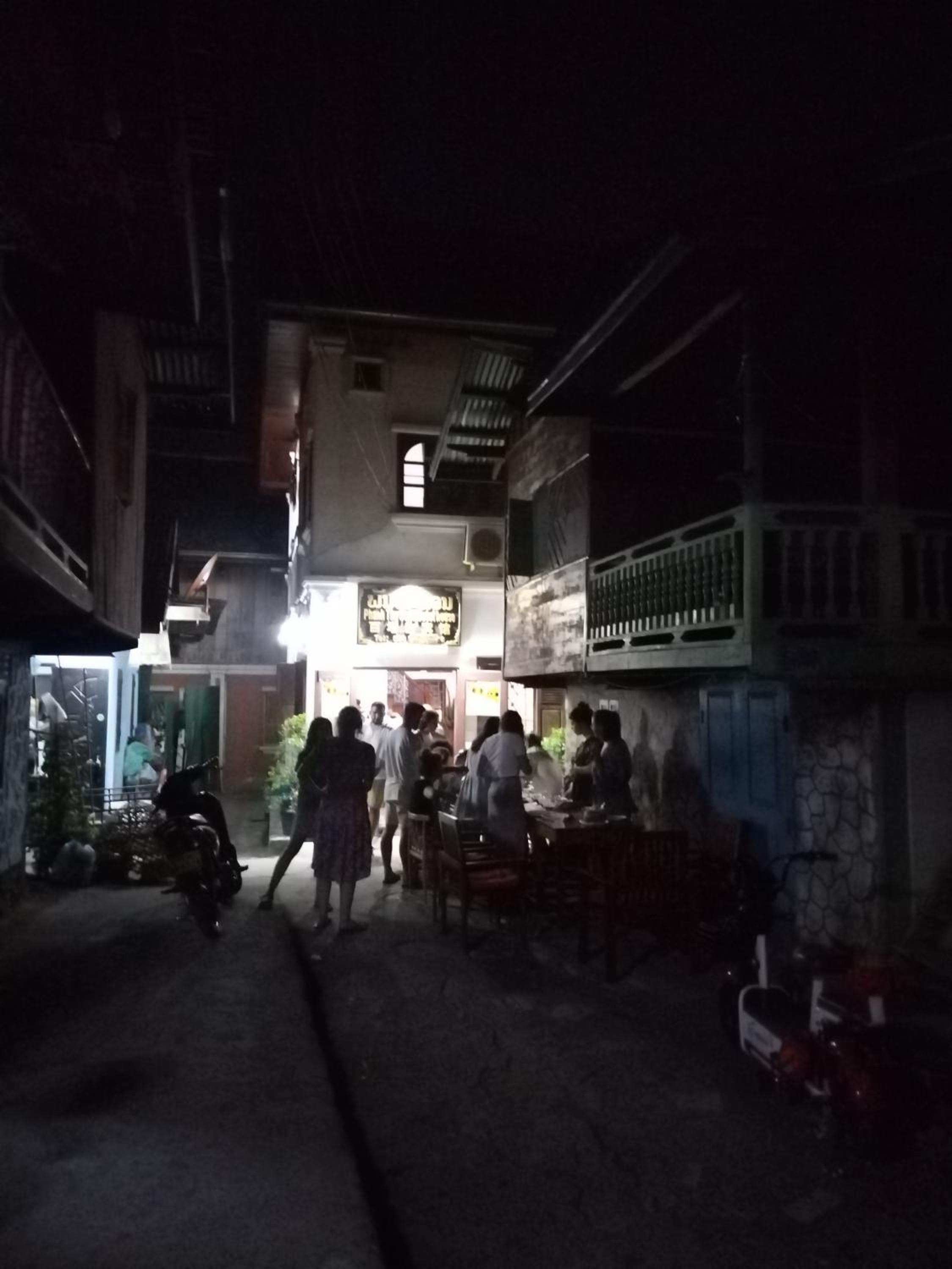 Phanh Tha Sone Guest House