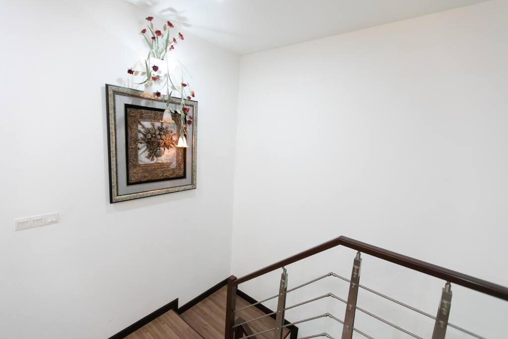 Teluk Bahang European Style SemiD 4 Bedrooms 10ppl photo 5