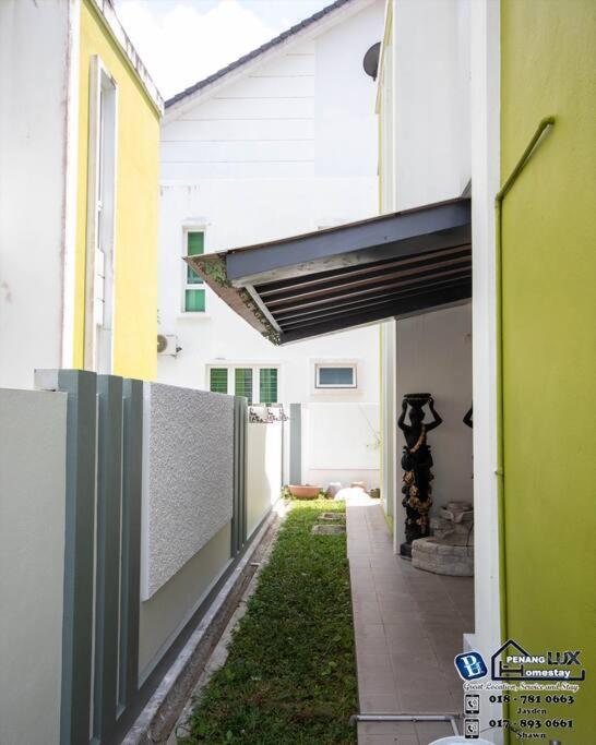 Teluk Bahang European Style SemiD 4 Bedrooms 10ppl photo 7