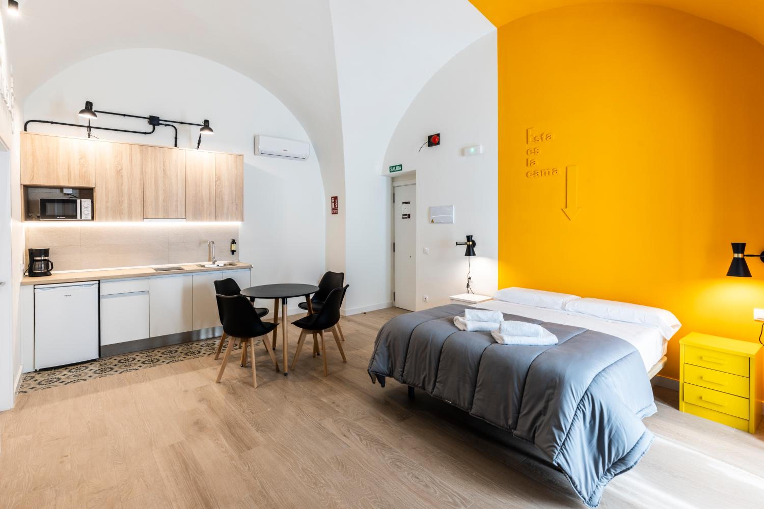 Apartamentos Turísticos DE LA BERNARDA