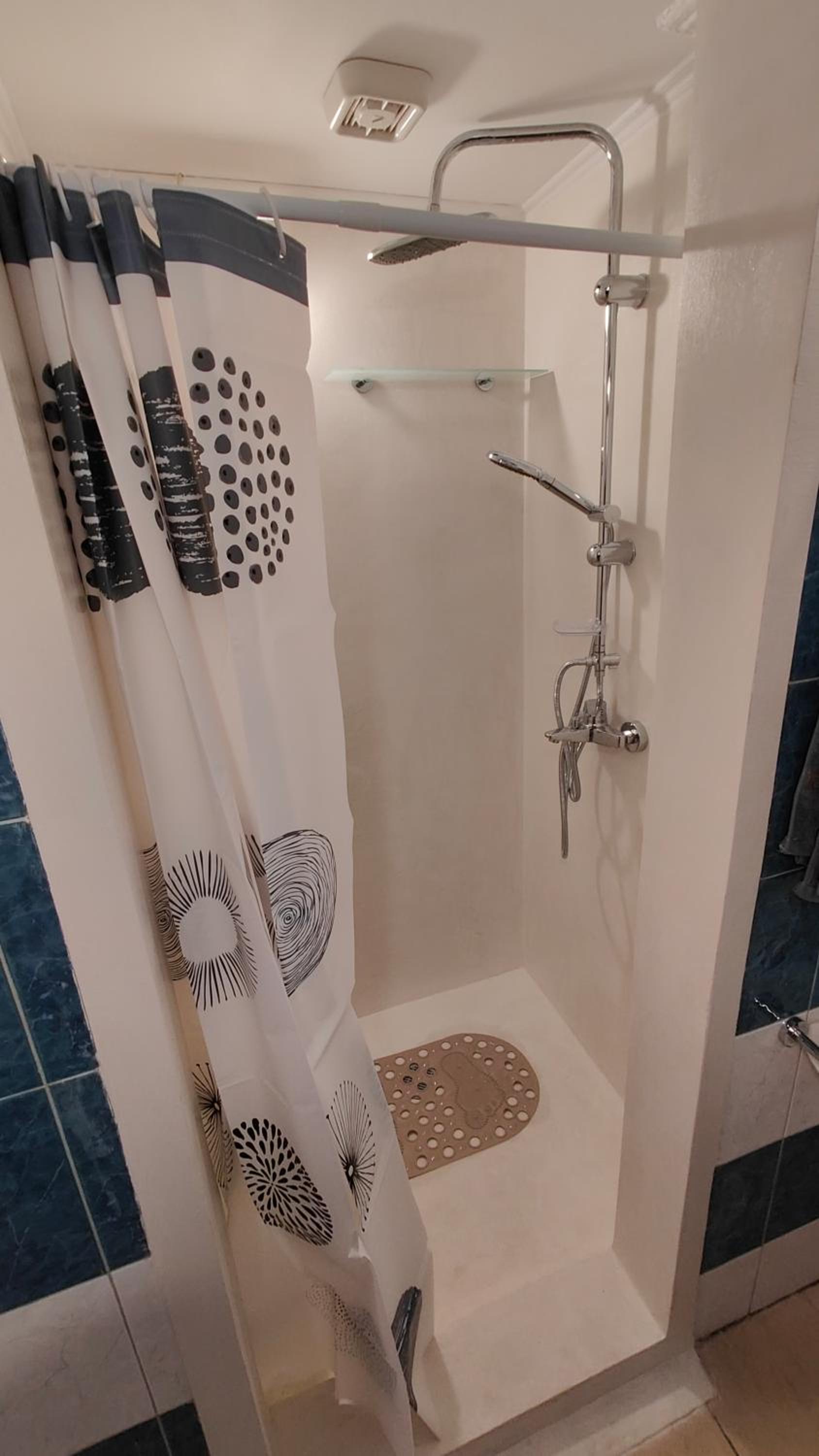 Central Excellence Apartment