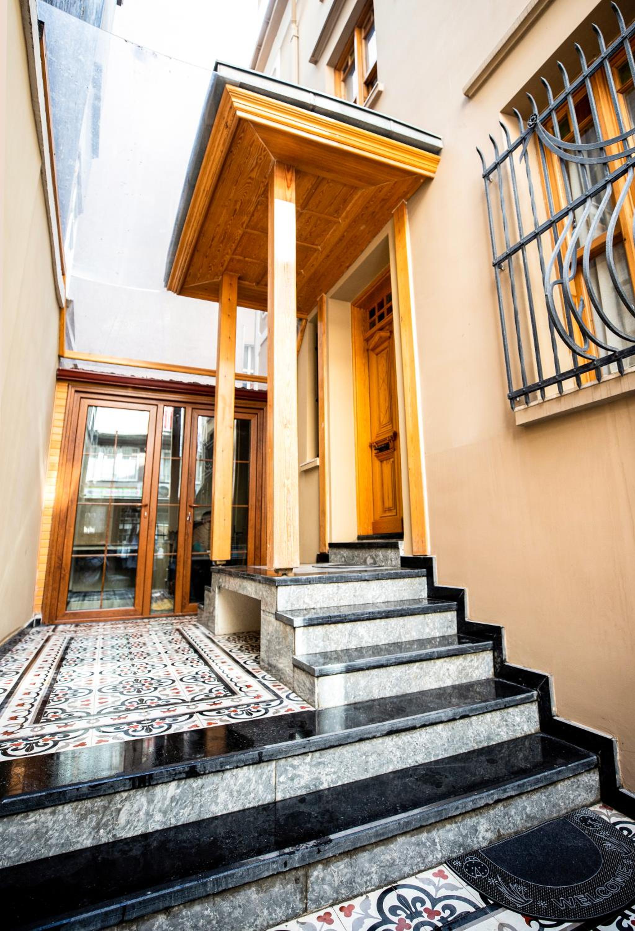 COSA Zeyrek- Home at the heart of Istanbul