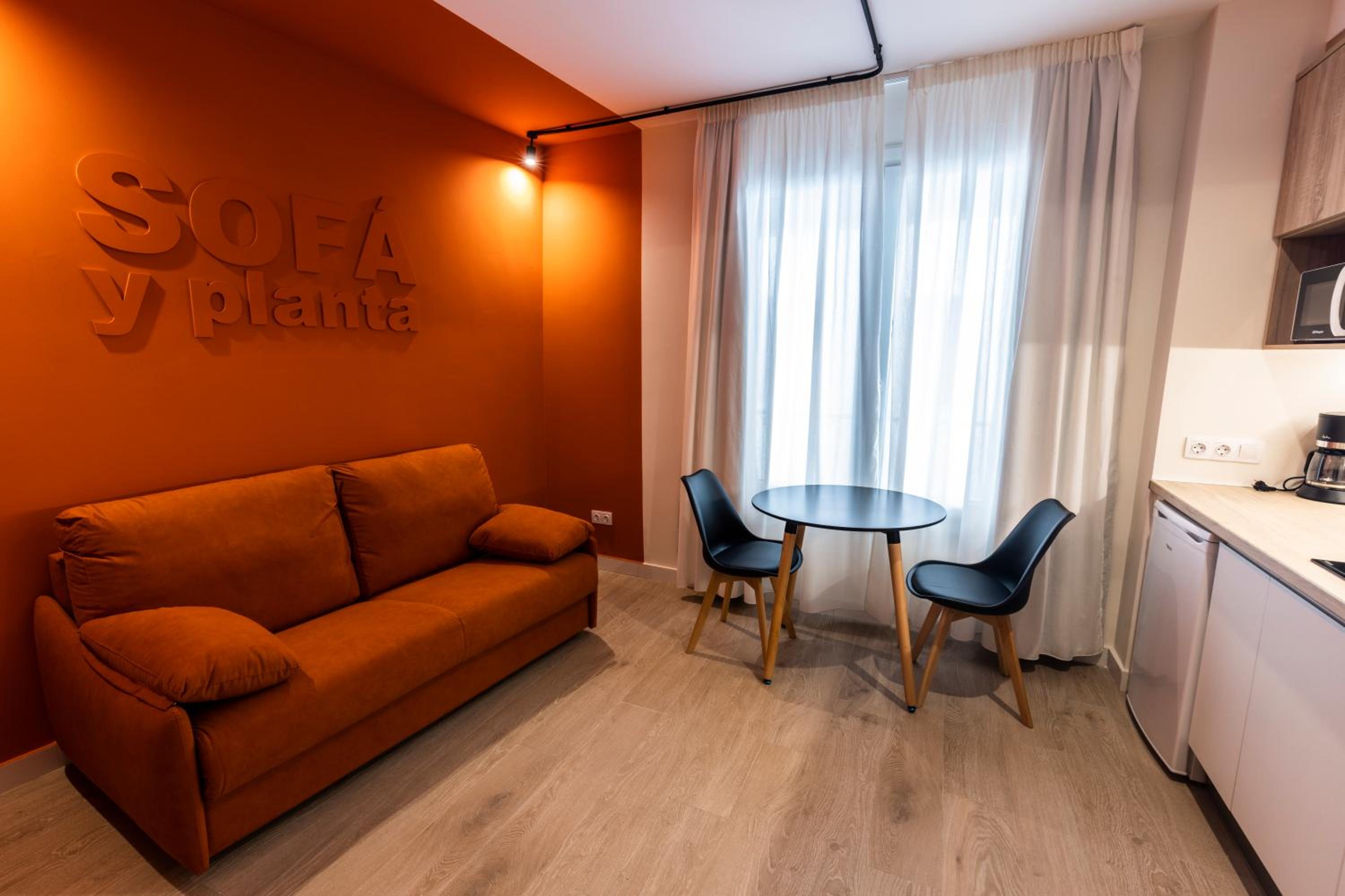 Apartamentos Turísticos DE LA BERNARDA