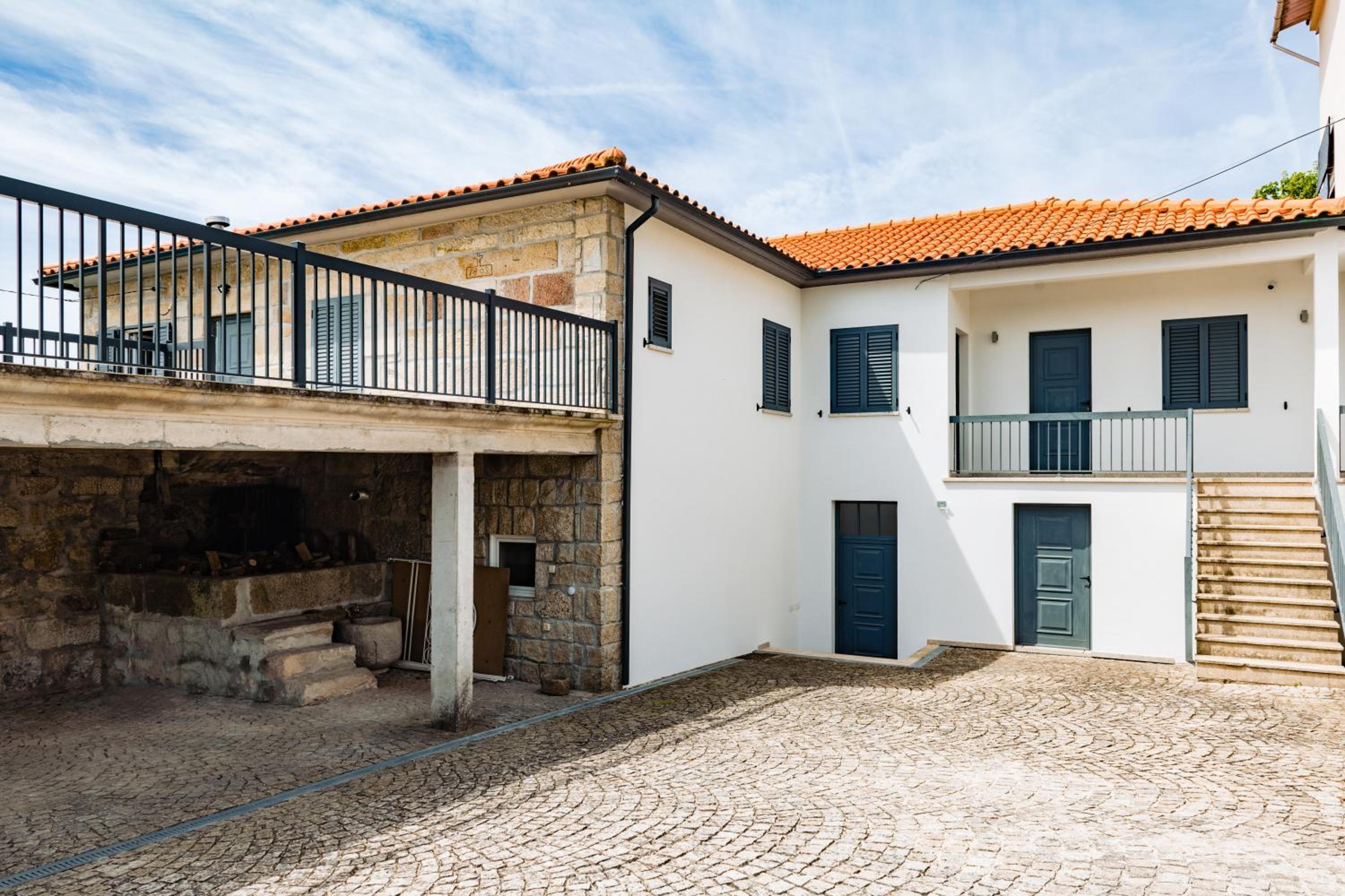 Casa Rio Contença T5