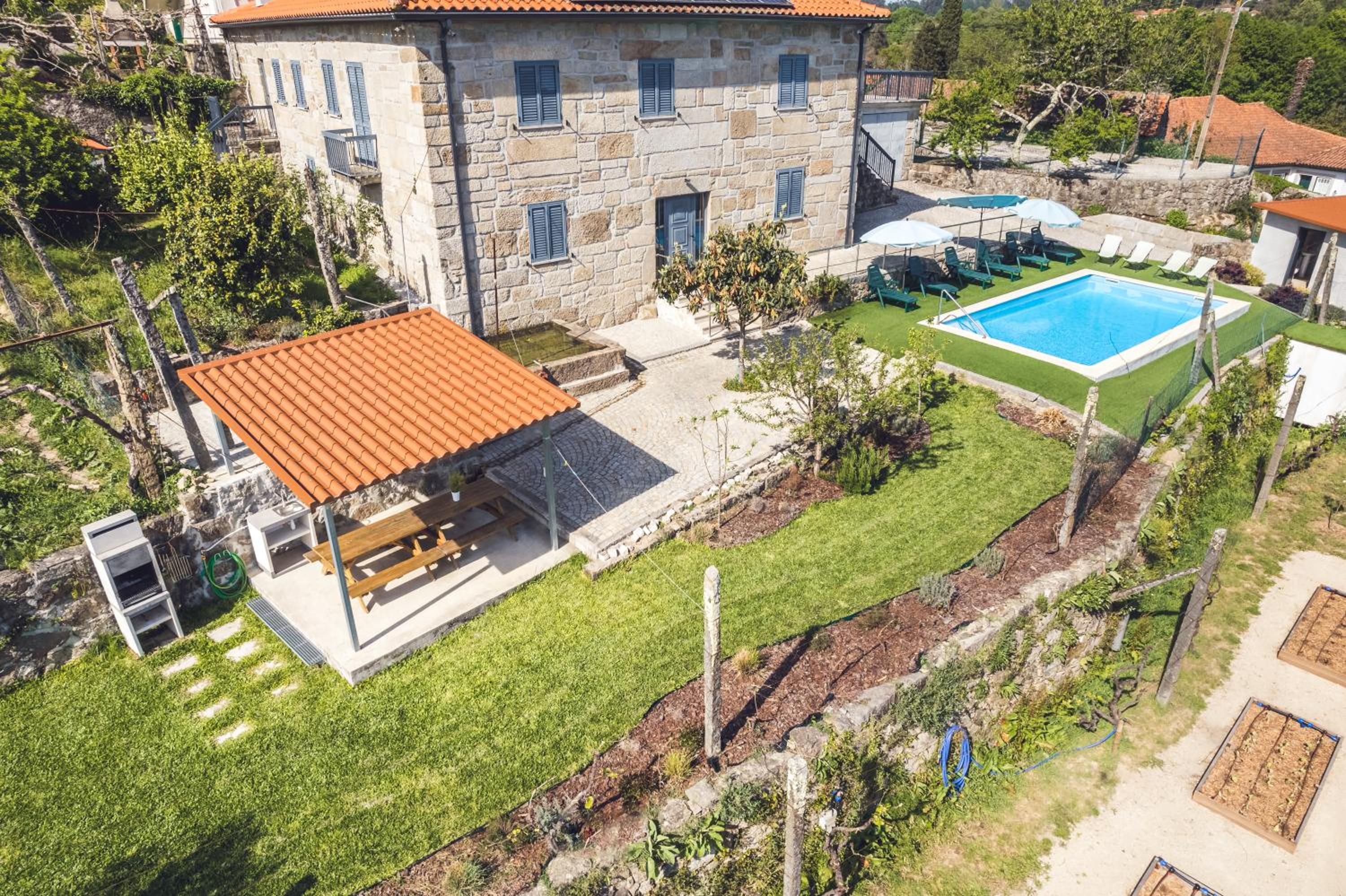 Casa Rio Contença T5