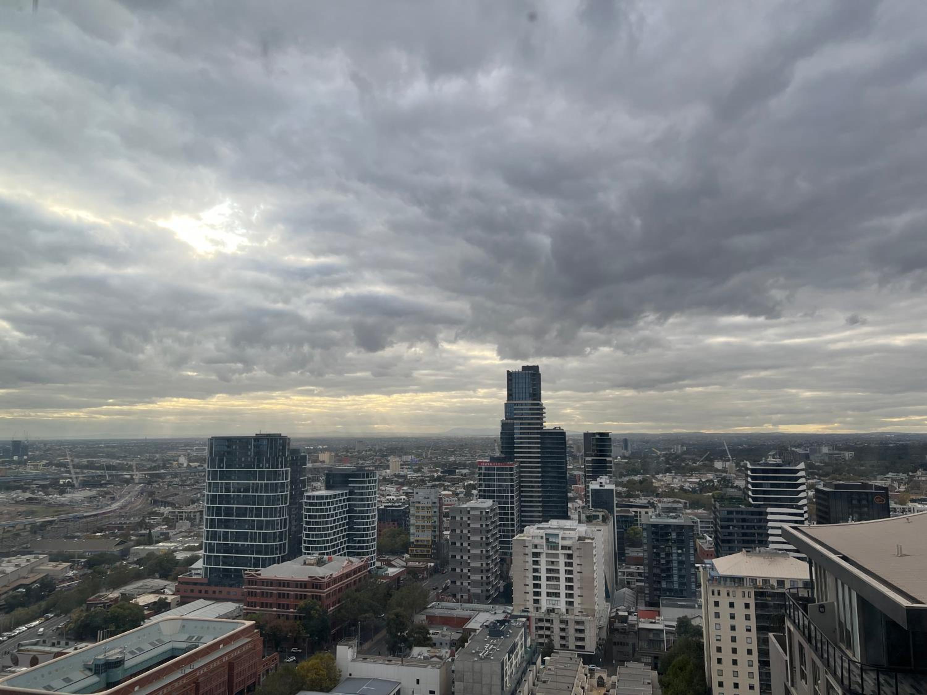 WSP 3B2B apartment in CBD with free parking