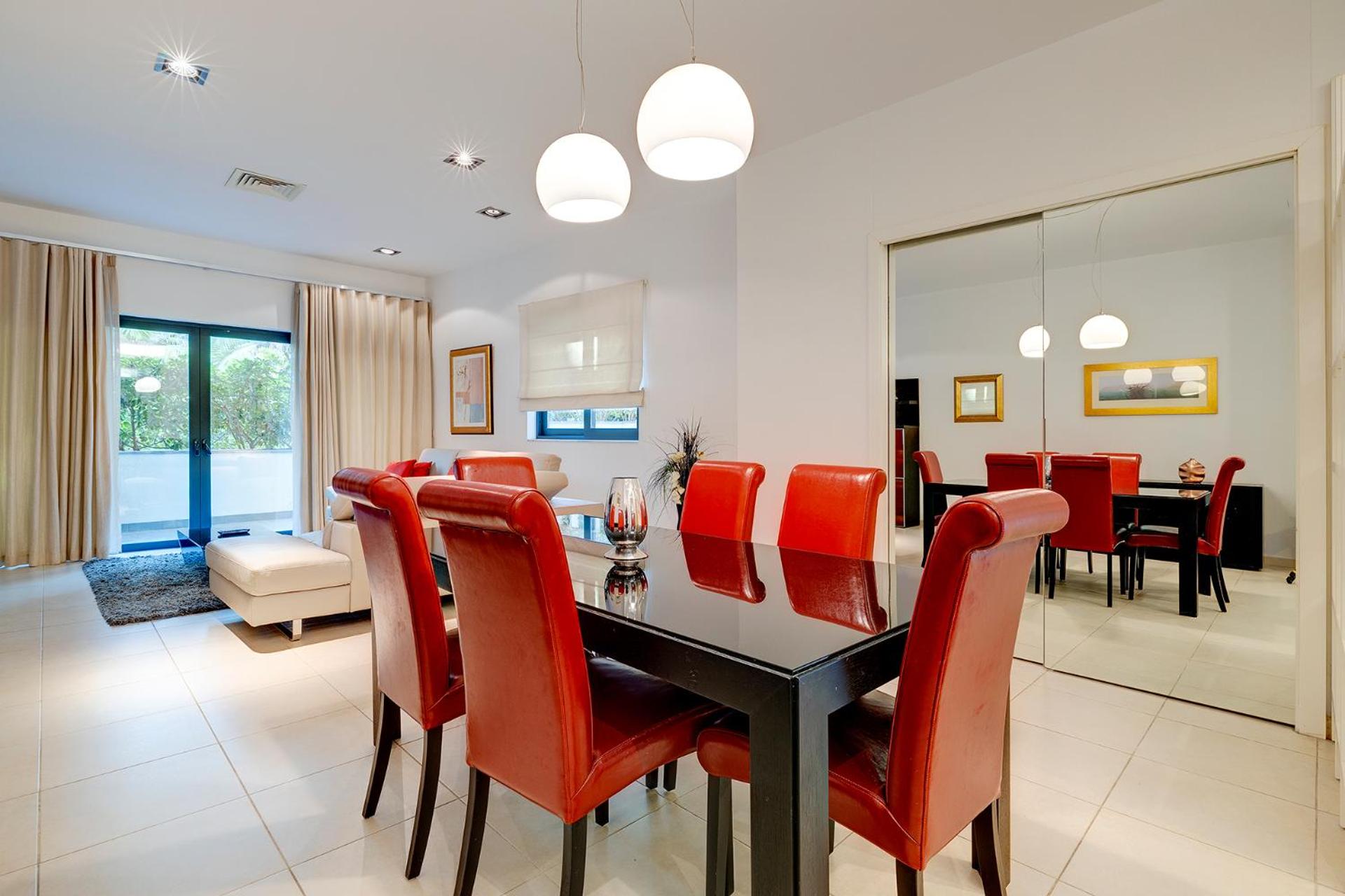 Garden Maisonette in Private Complex with outdoor dining area photo 4