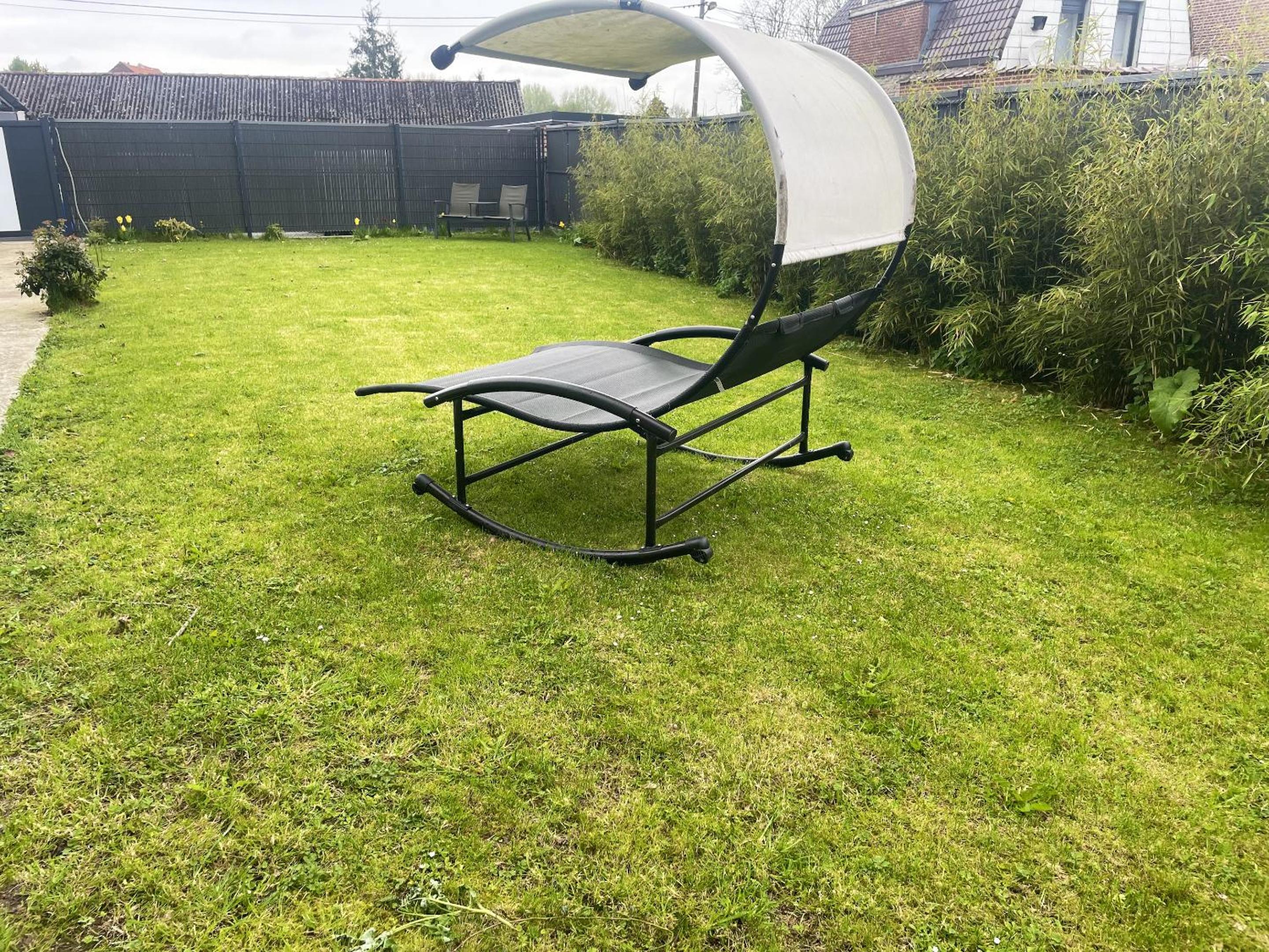Cozy House with Garden and Jacuzzi in Tournai