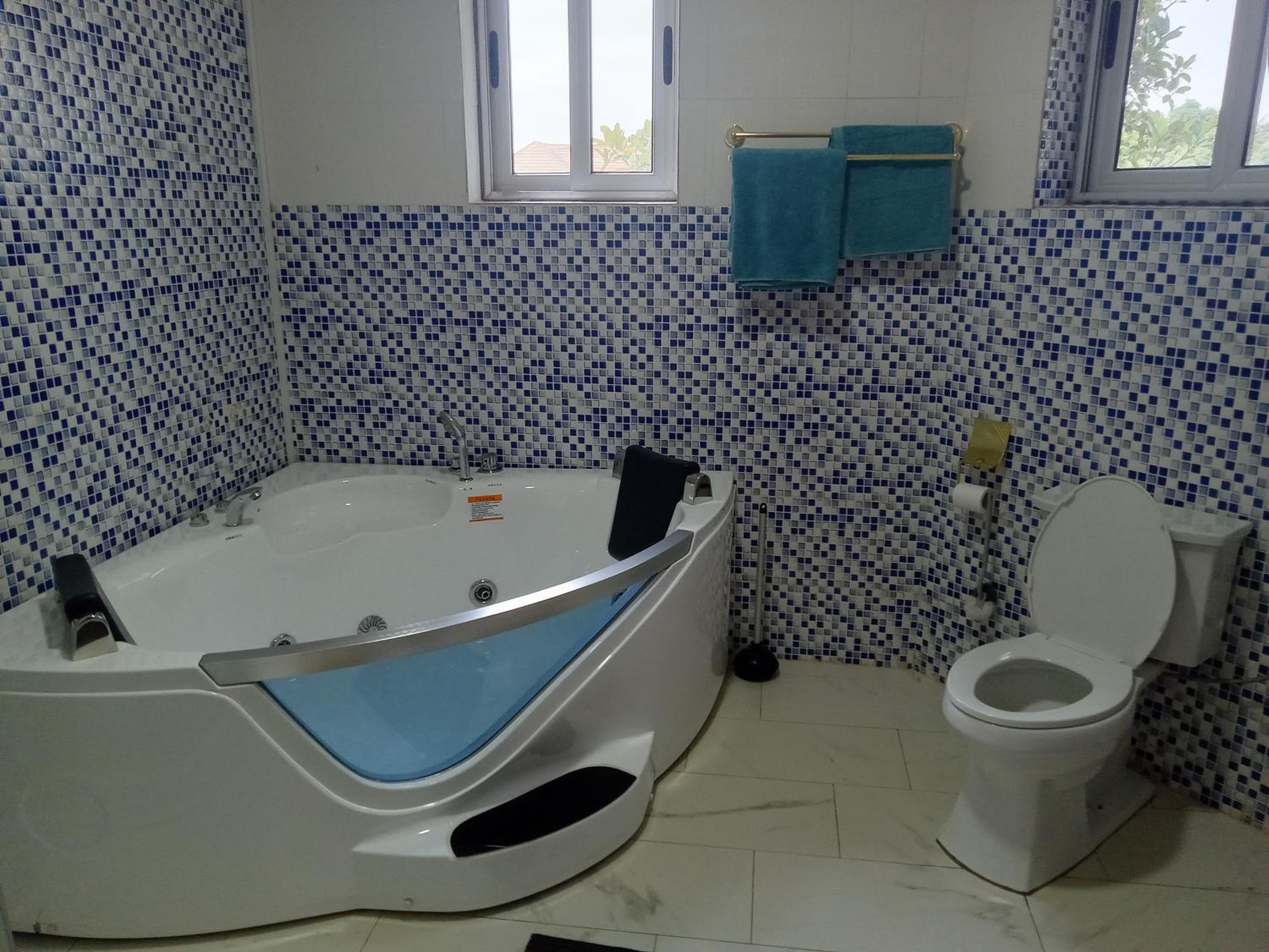 Oasis Lawafossi