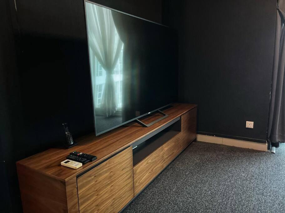 Large 2BR Near to Avisena, PKNS,SACC Mall,UitmSek7 Shah Alam photo 5