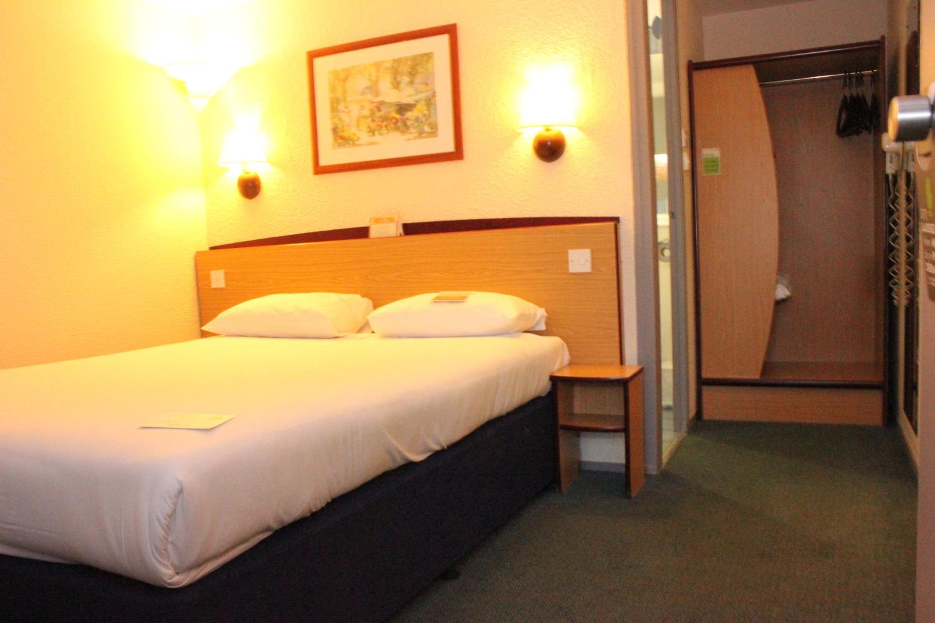 The Galleon Hotel, Hull City, Part of the AG Collection