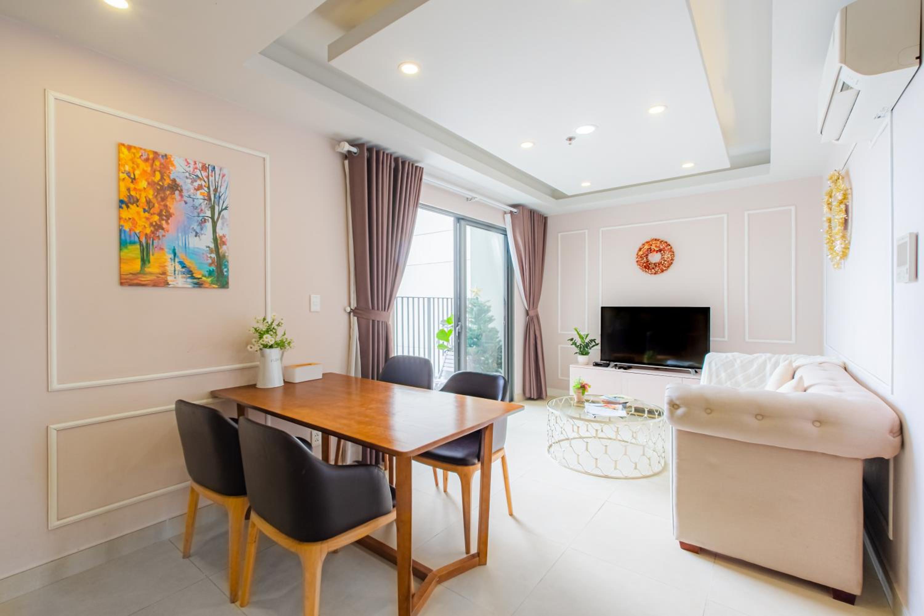 ambiHOME 2BR 2WC in Masteri Thao Dien District 2