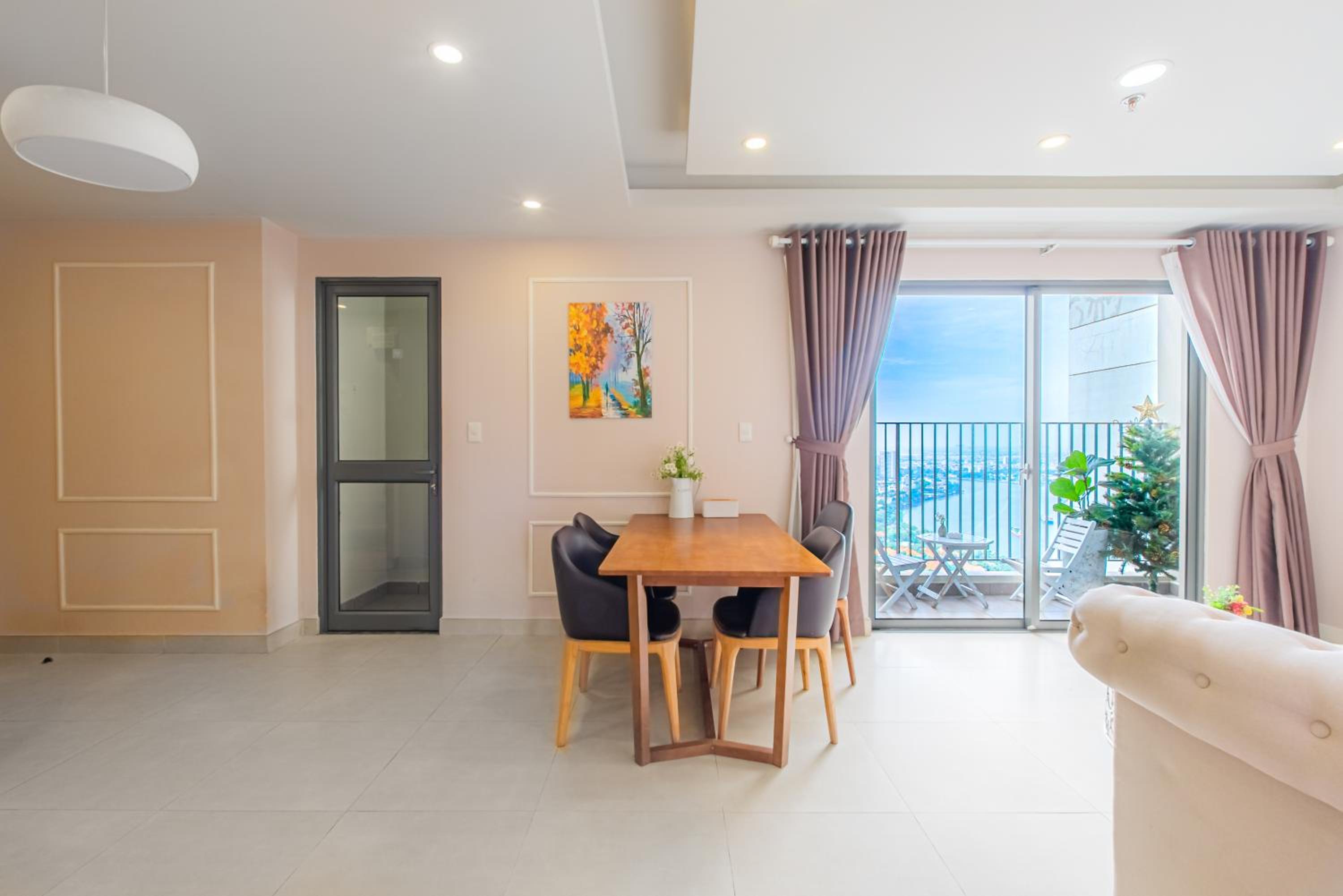 ambiHOME 2BR 2WC in Masteri Thao Dien District 2
