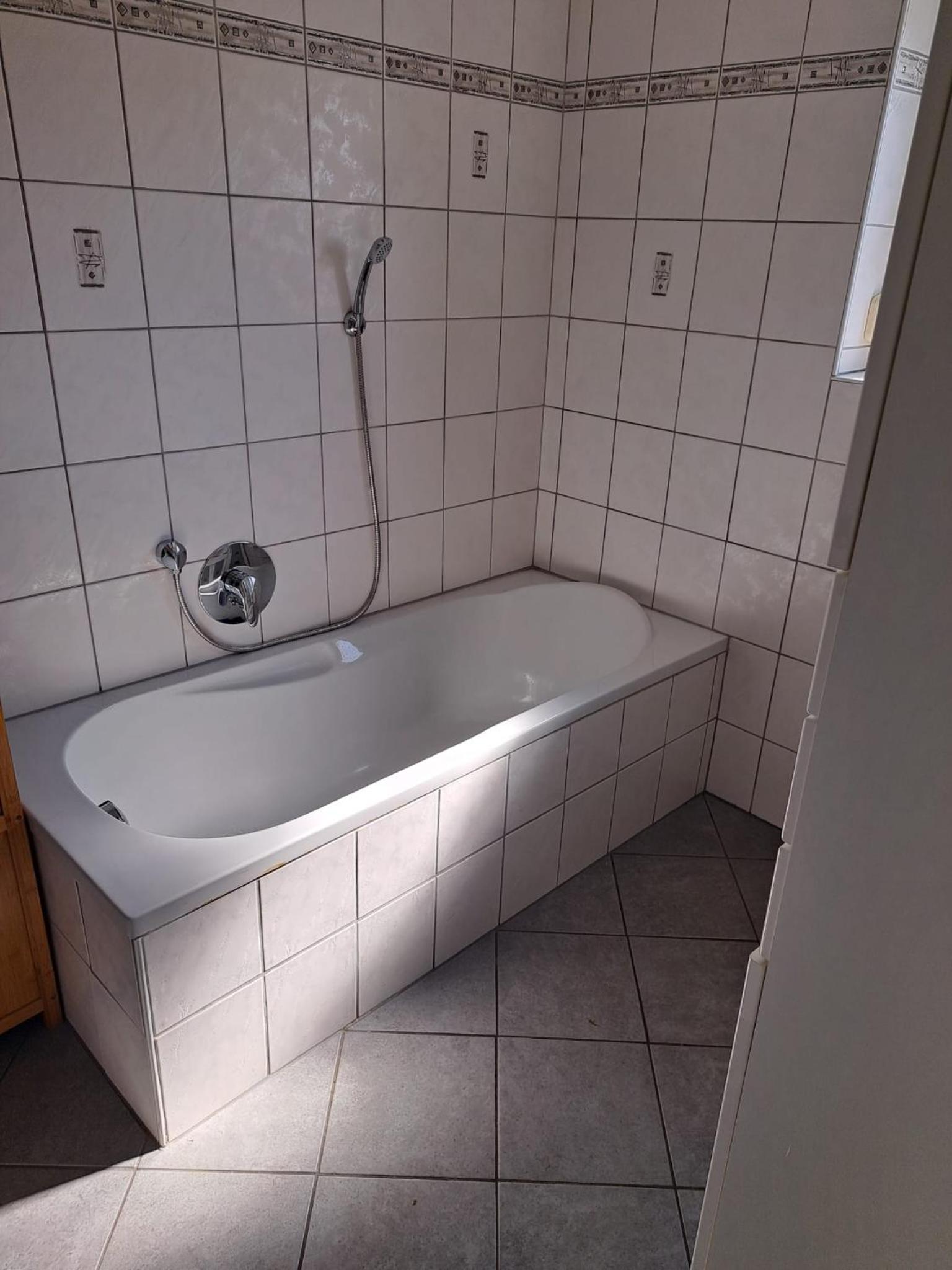 Gästehaus Six Inn mit Gemeinschaftsküche bis 6 Personen