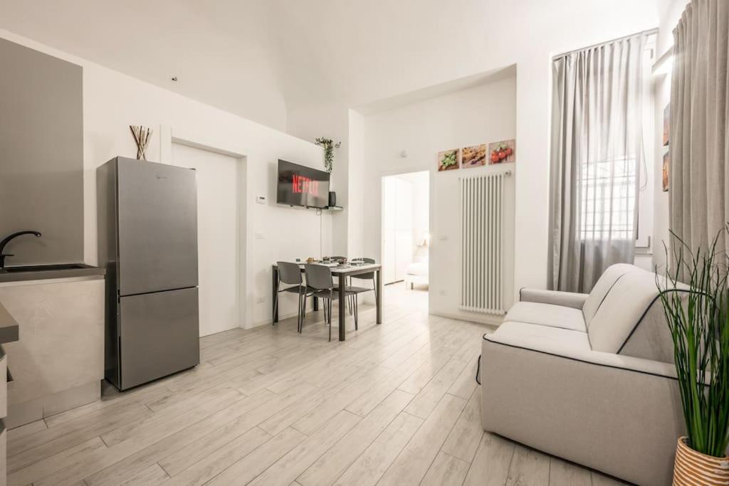 [Old Town] Via Marsala Apartment view 2
