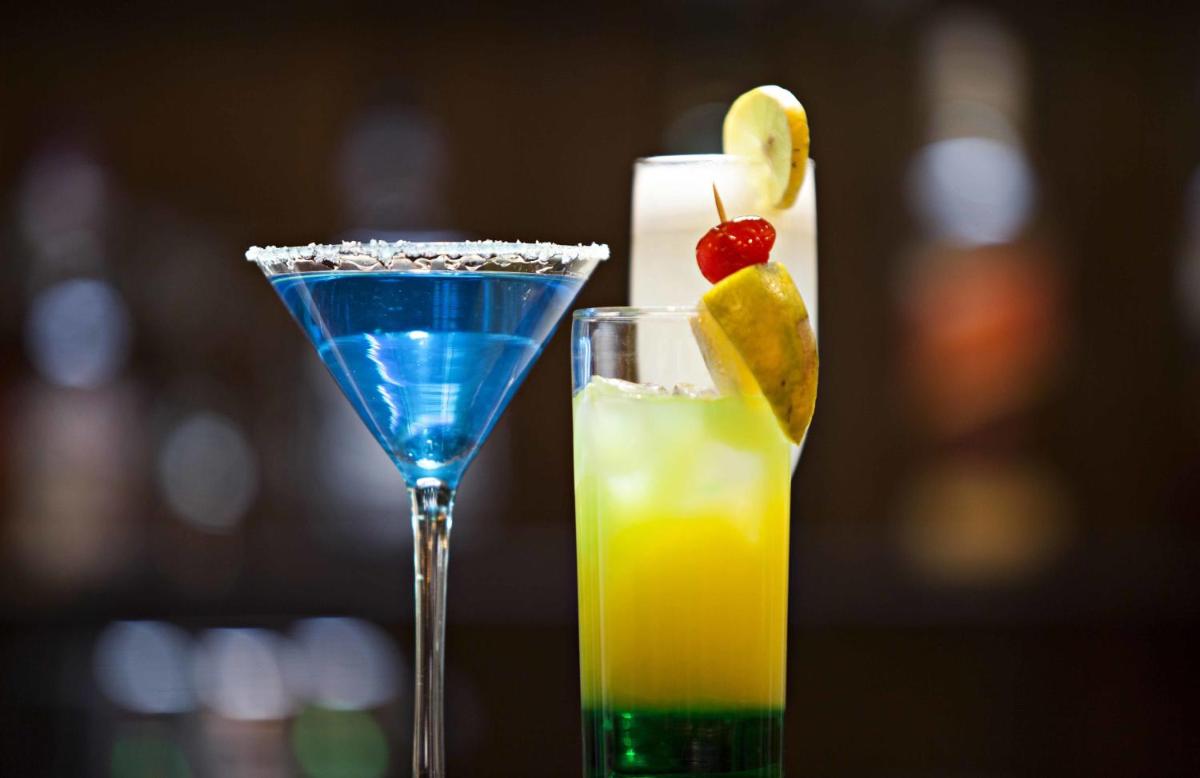 bar