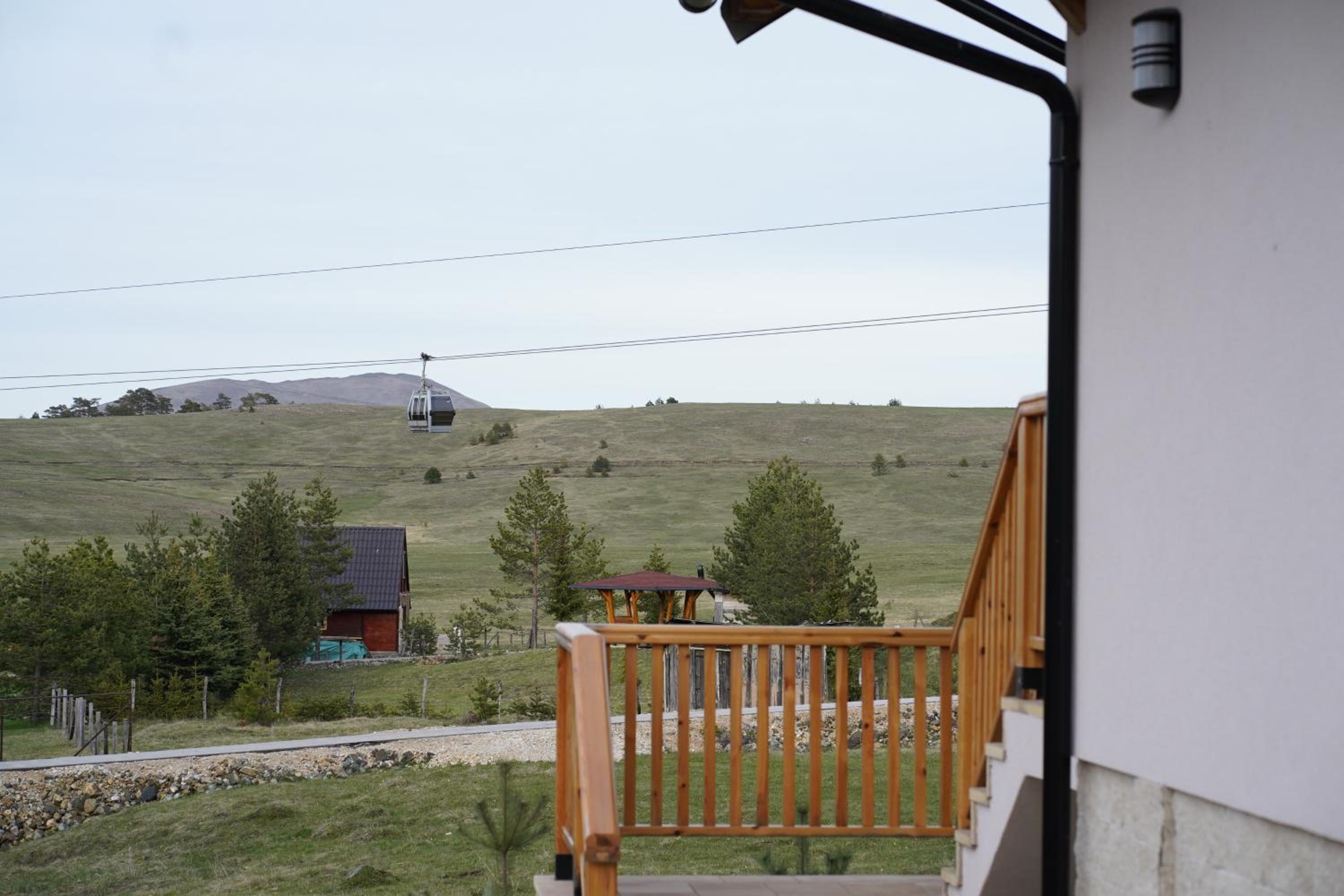 Gold Gondola Premium Apartments
