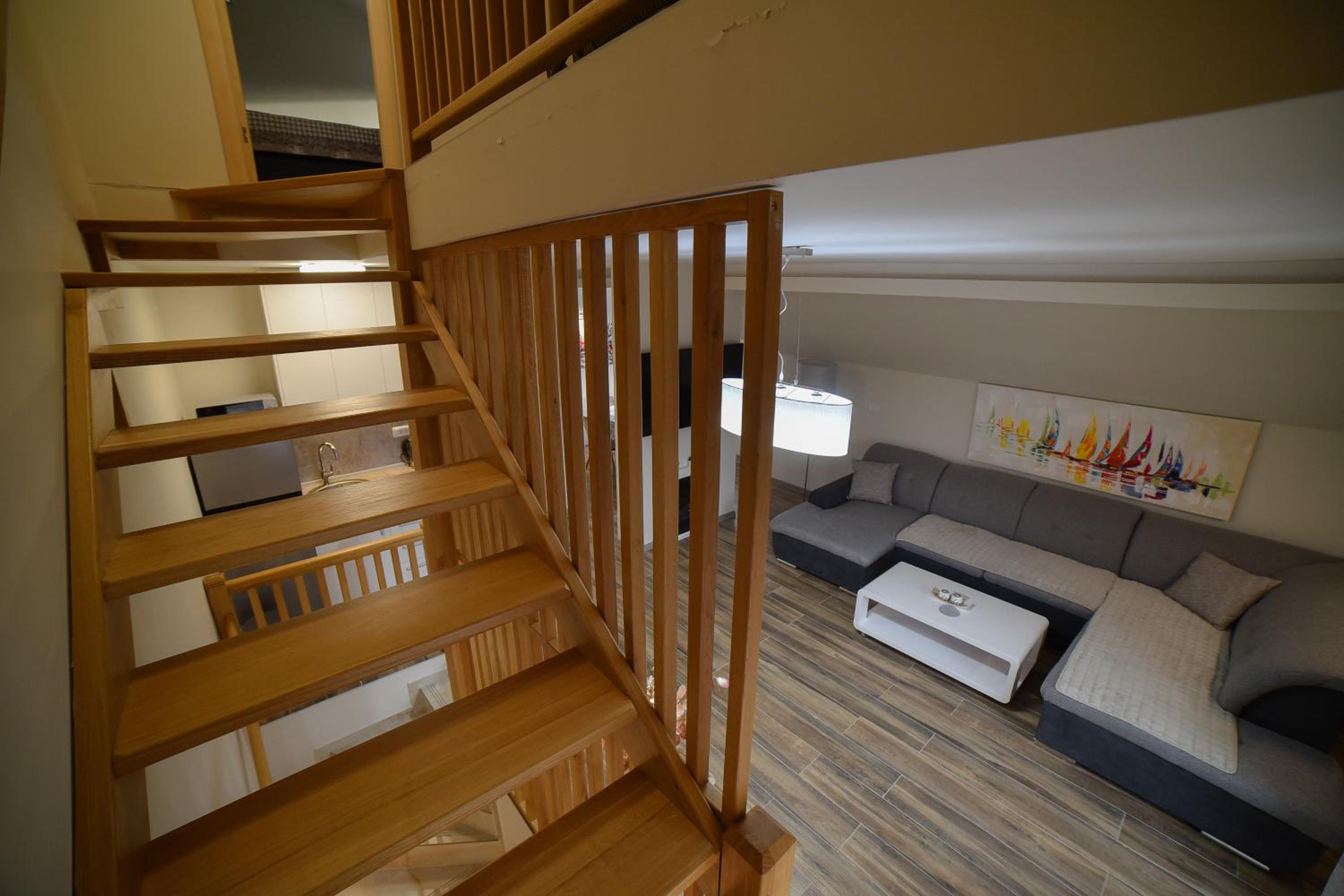 Gold Gondola Premium Apartments