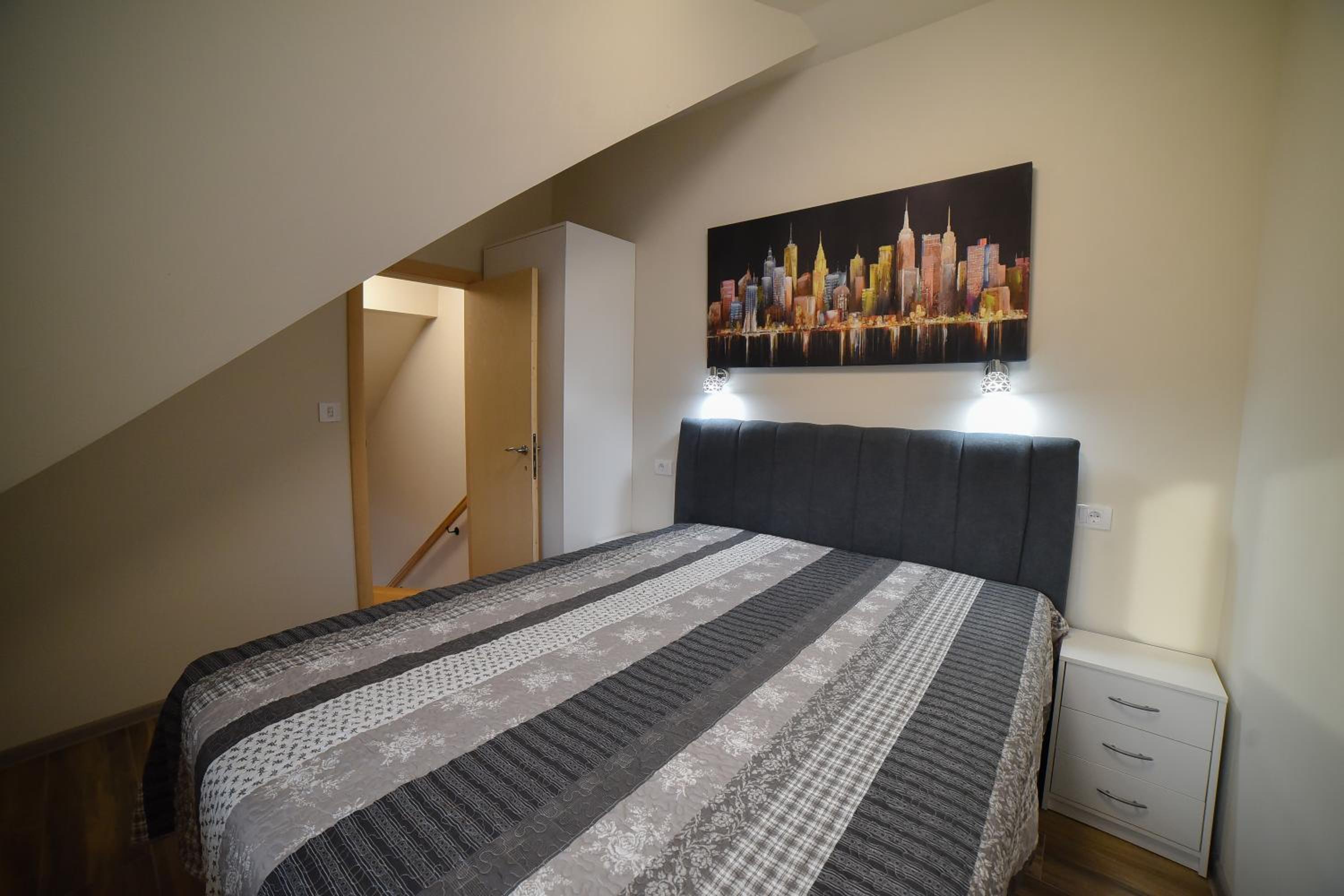 Gold Gondola Premium Apartments