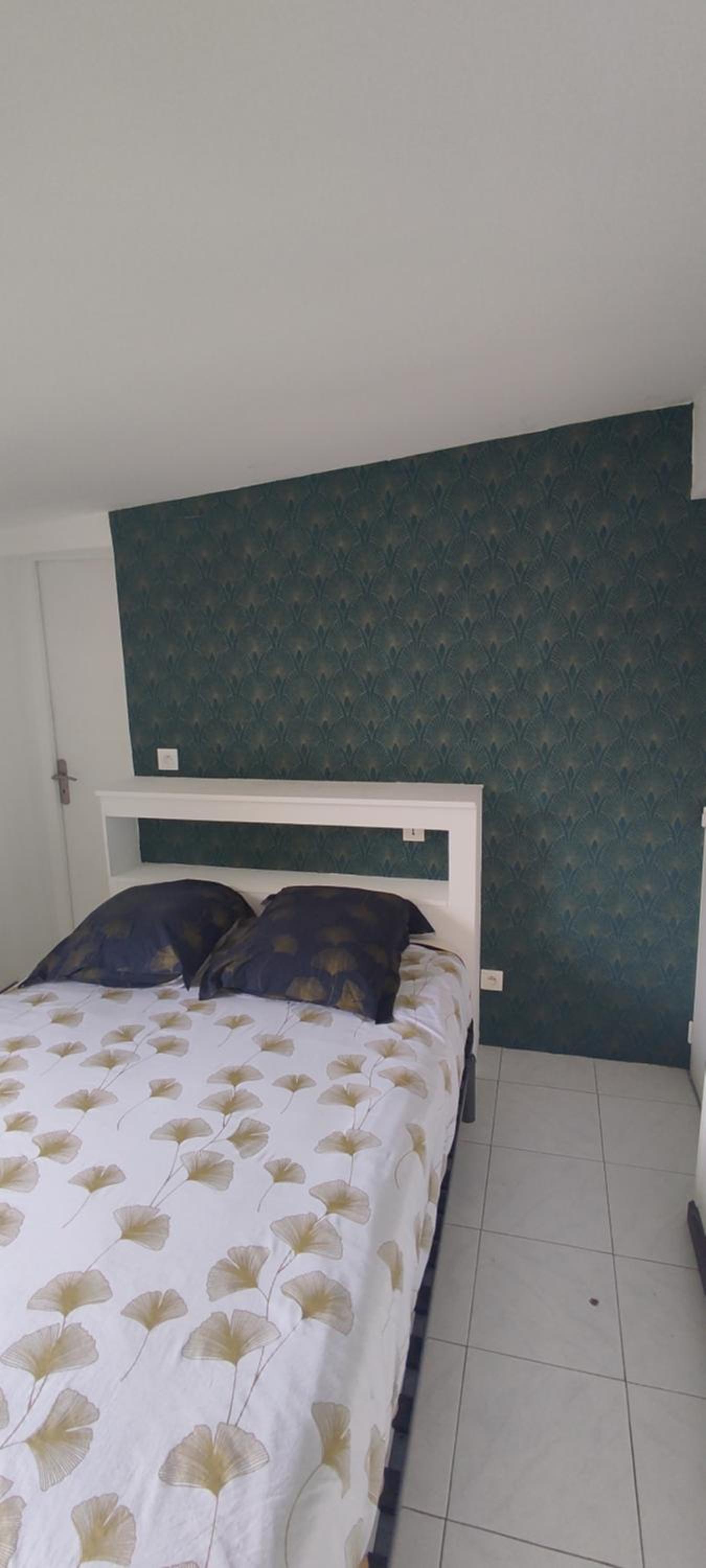 Chambre avec salle de bain privative dans maison créole view 2