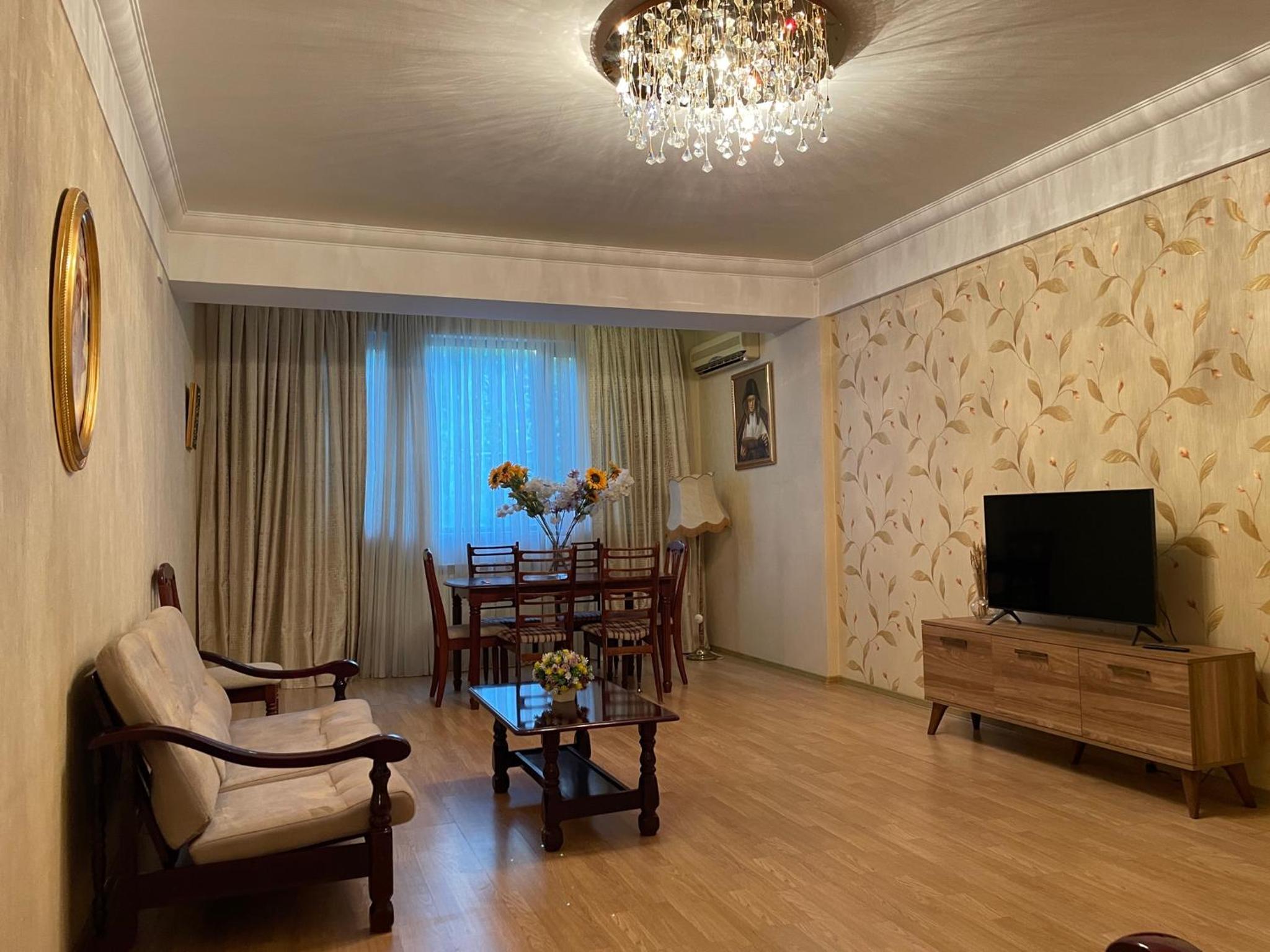 Ler Mont apartment