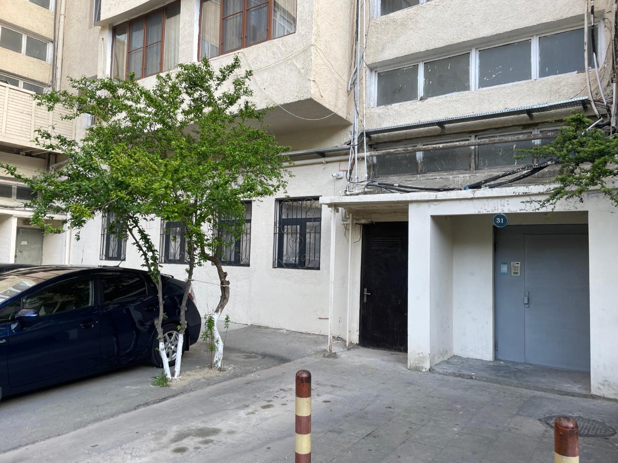 Ler Mont apartment
