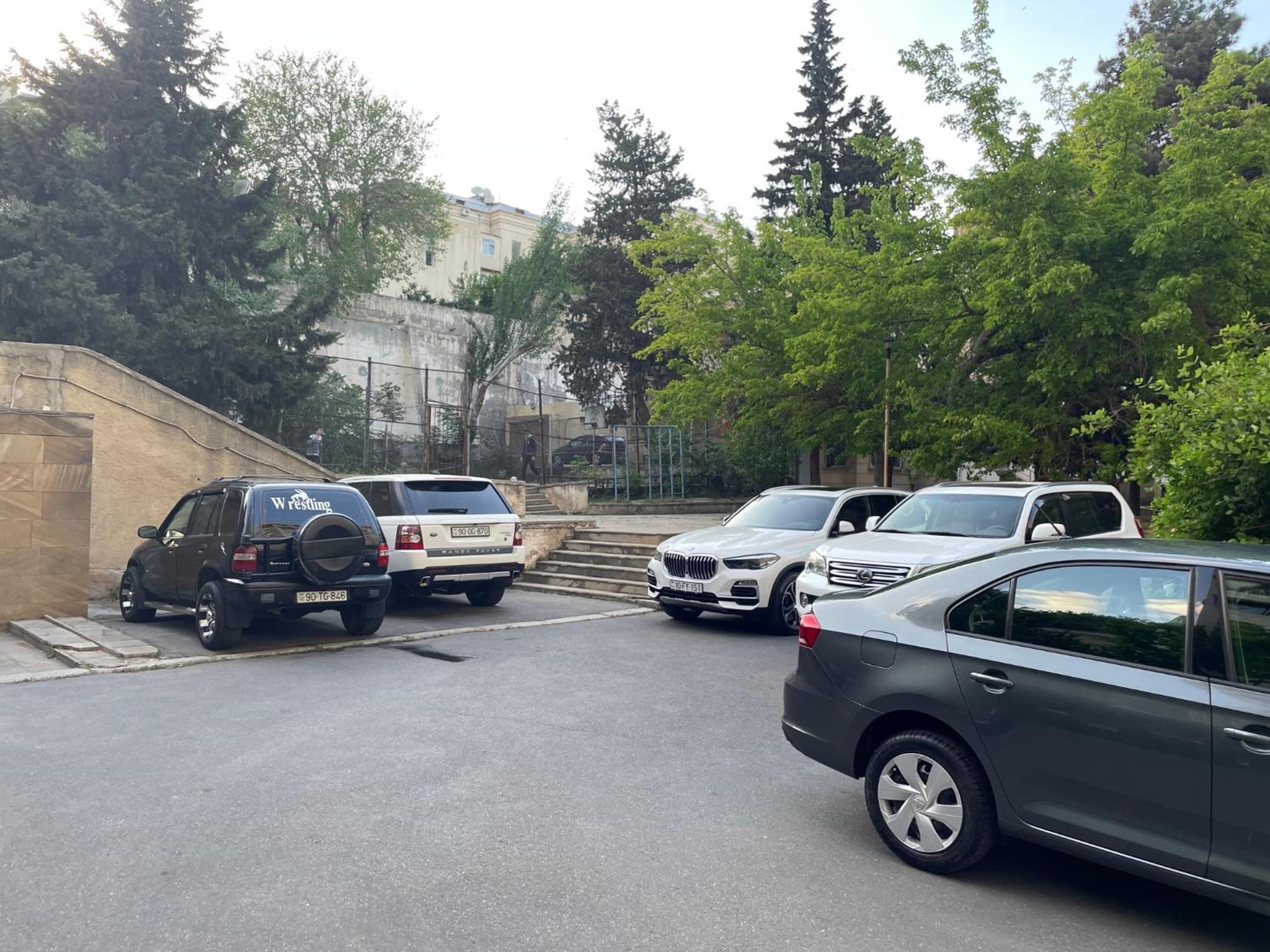 Ler Mont apartment