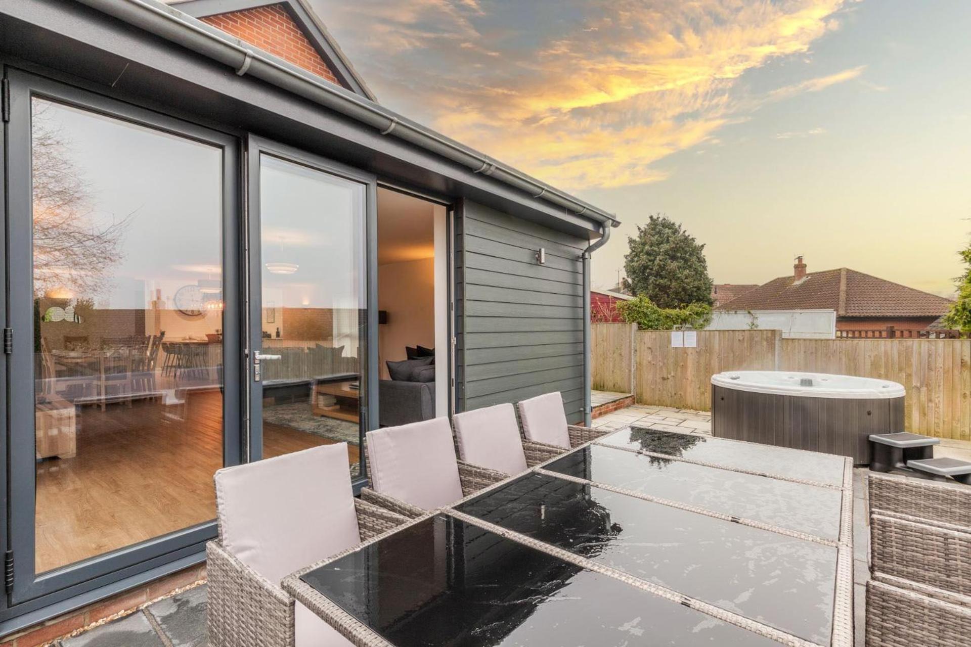 Host & Stay - Crimond House
