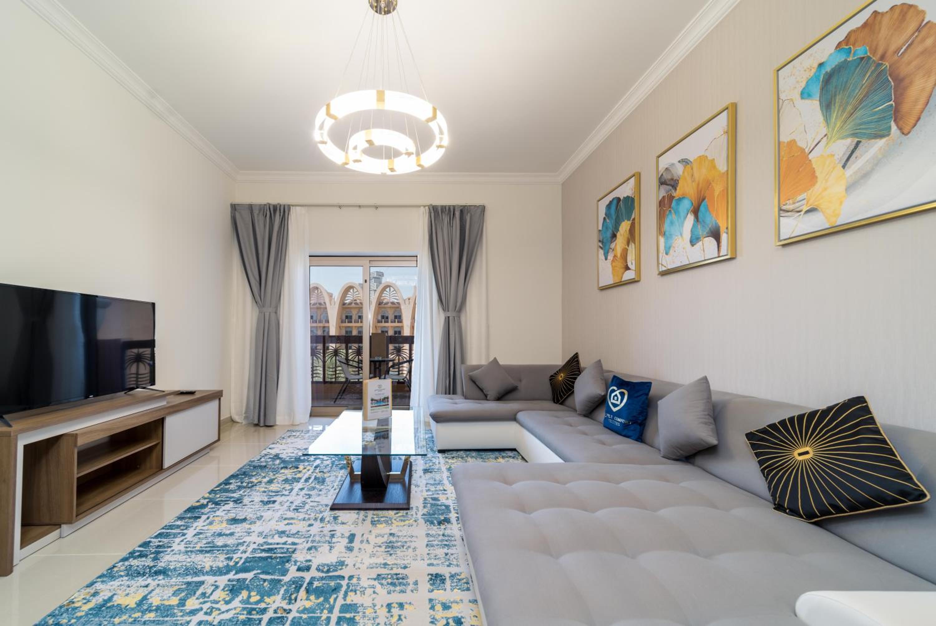 Amazing BeachFront Apartments near Atlantis Waterpark by Simply Comfort Sarai Palm Jumeirah