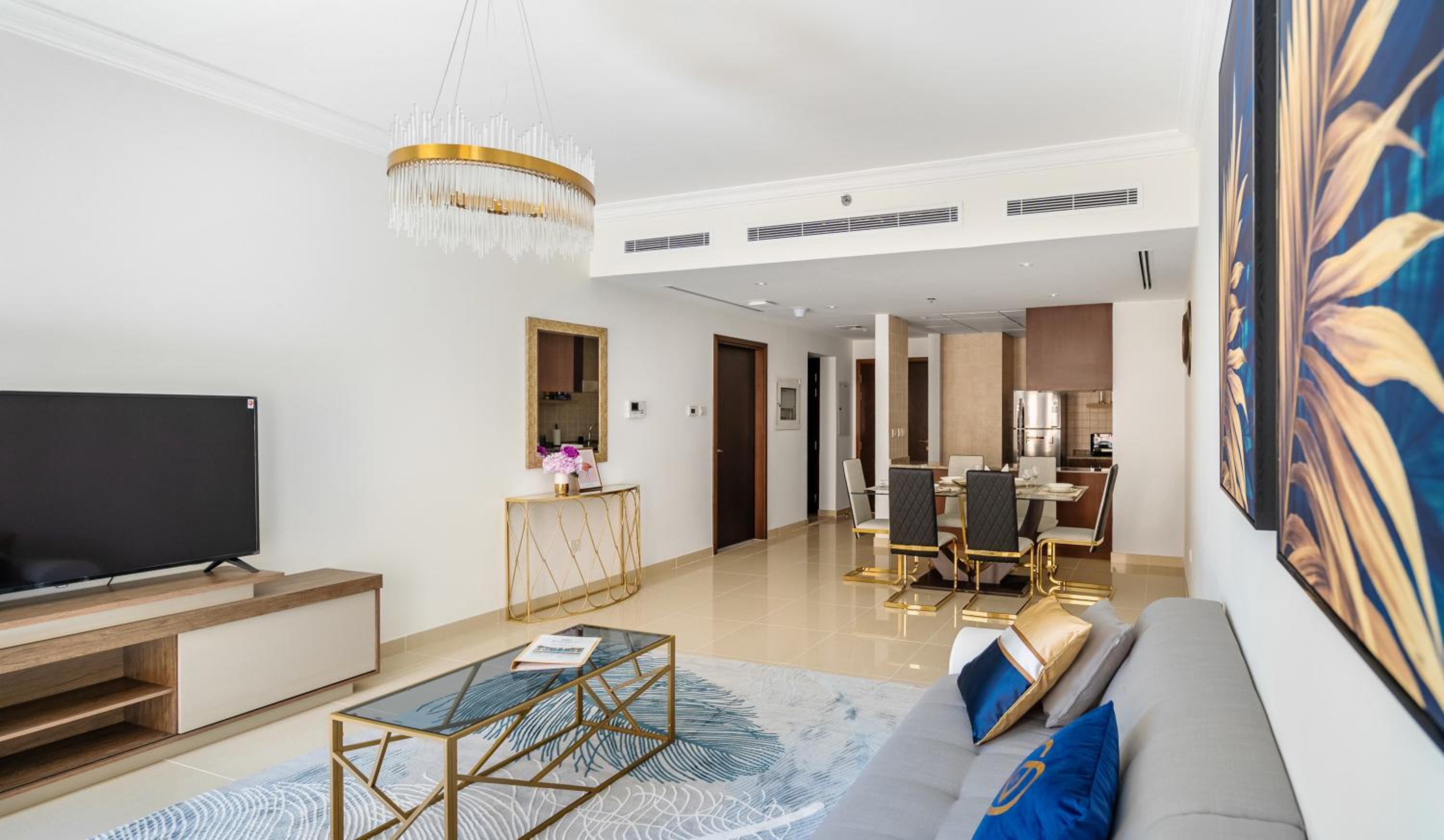 Amazing BeachFront Apartments near Atlantis Waterpark by Simply Comfort Sarai Palm Jumeirah
