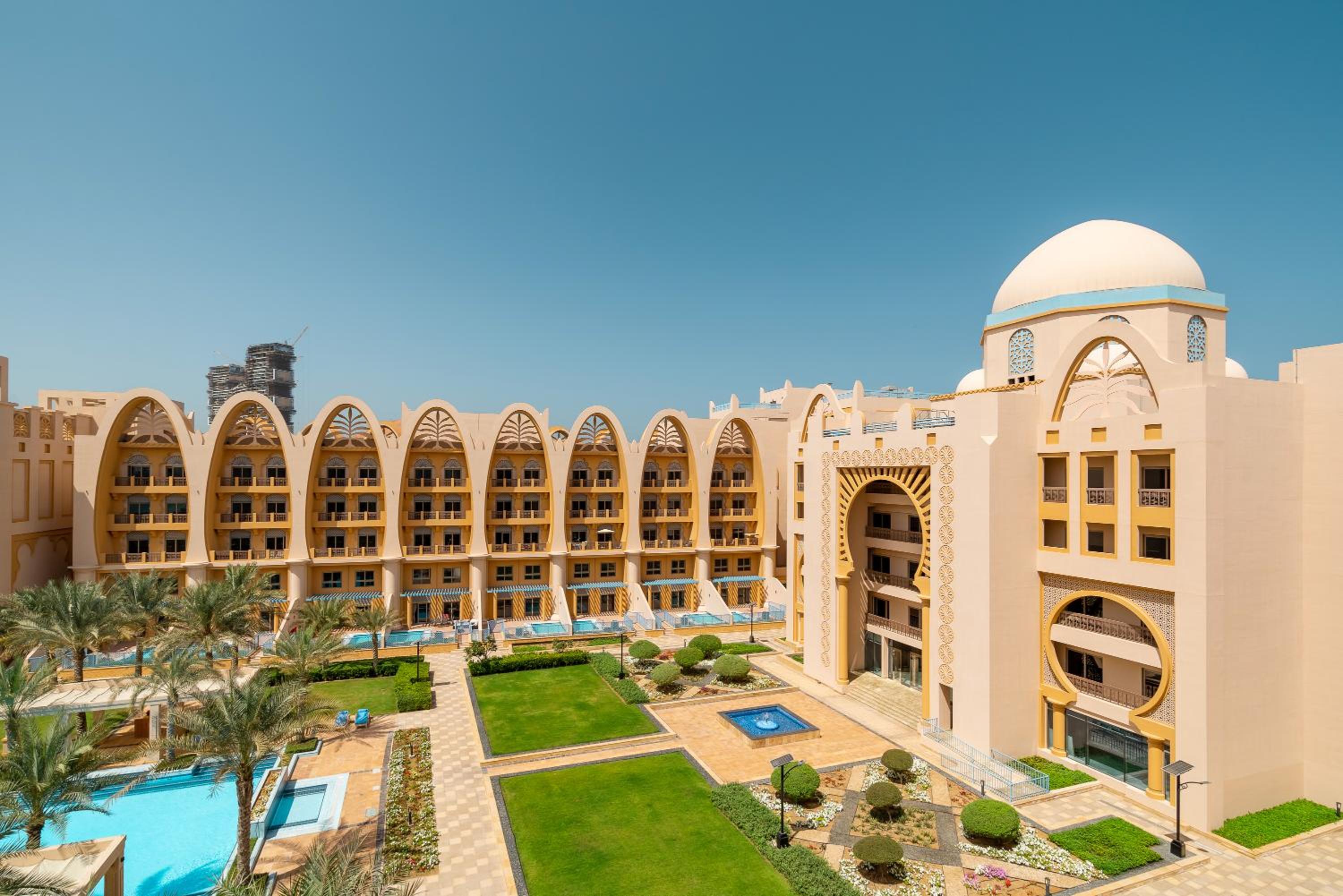 Amazing BeachFront Apartments near Atlantis Waterpark by Simply Comfort Sarai Palm Jumeirah