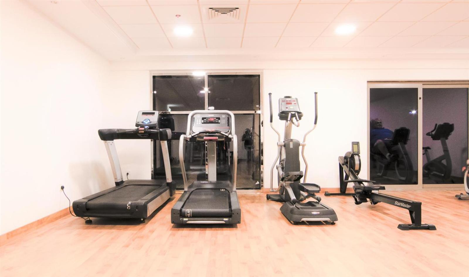 Amazing BeachFront Apartments near Atlantis Waterpark by Simply Comfort Sarai Palm Jumeirah