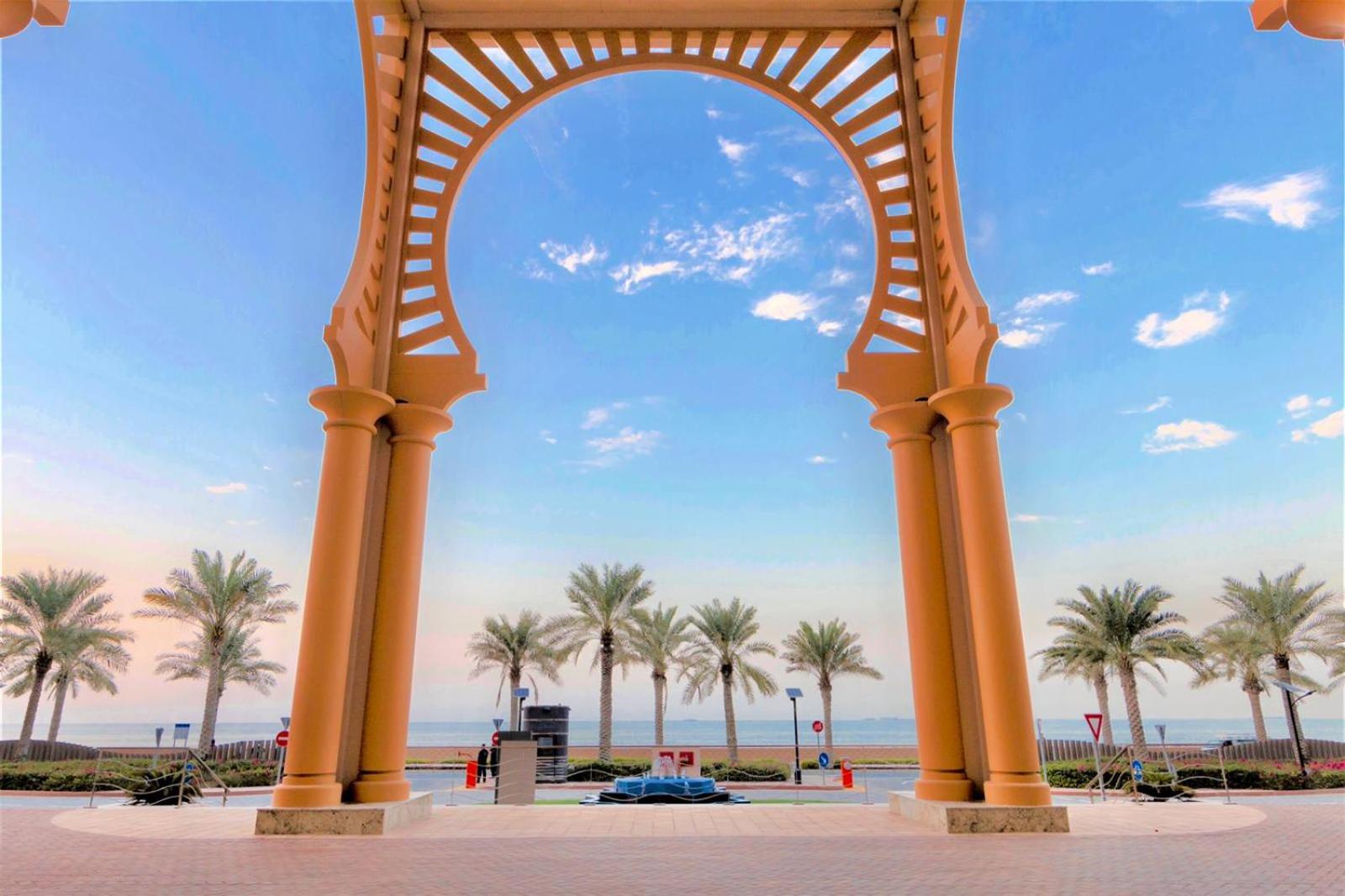 Amazing BeachFront Apartments near Atlantis Waterpark by Simply Comfort Sarai Palm Jumeirah