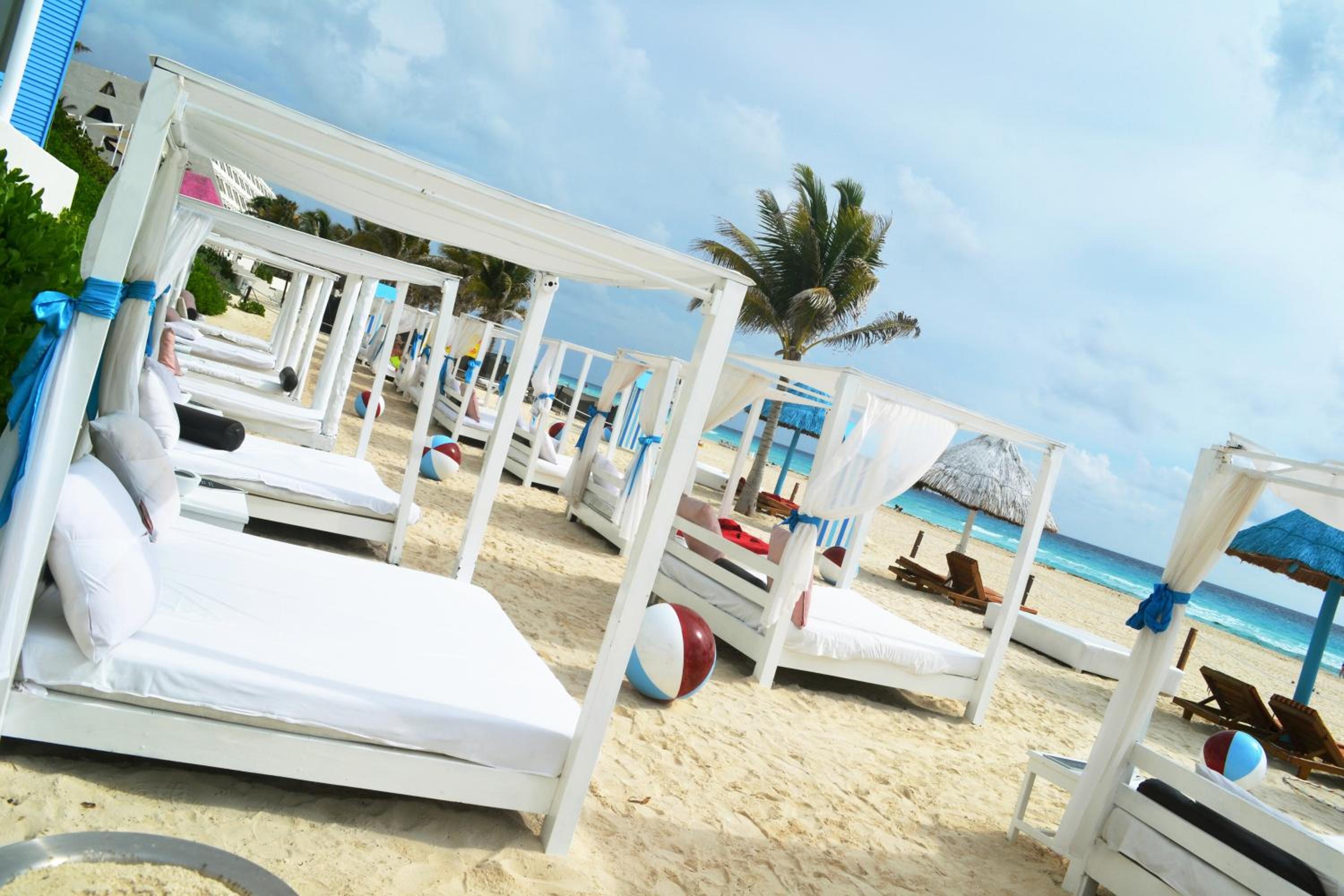 The Pyramid Cancun by Oasis - All Inclusive