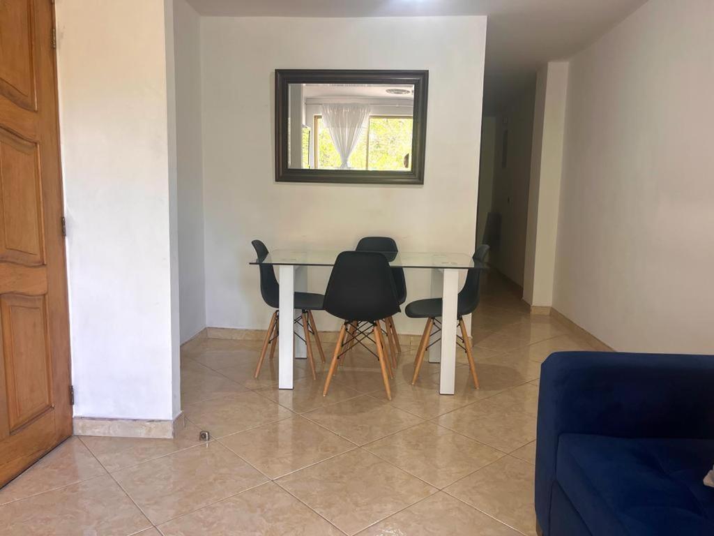 Excellent apartment located in Velódromo Medellin view 4