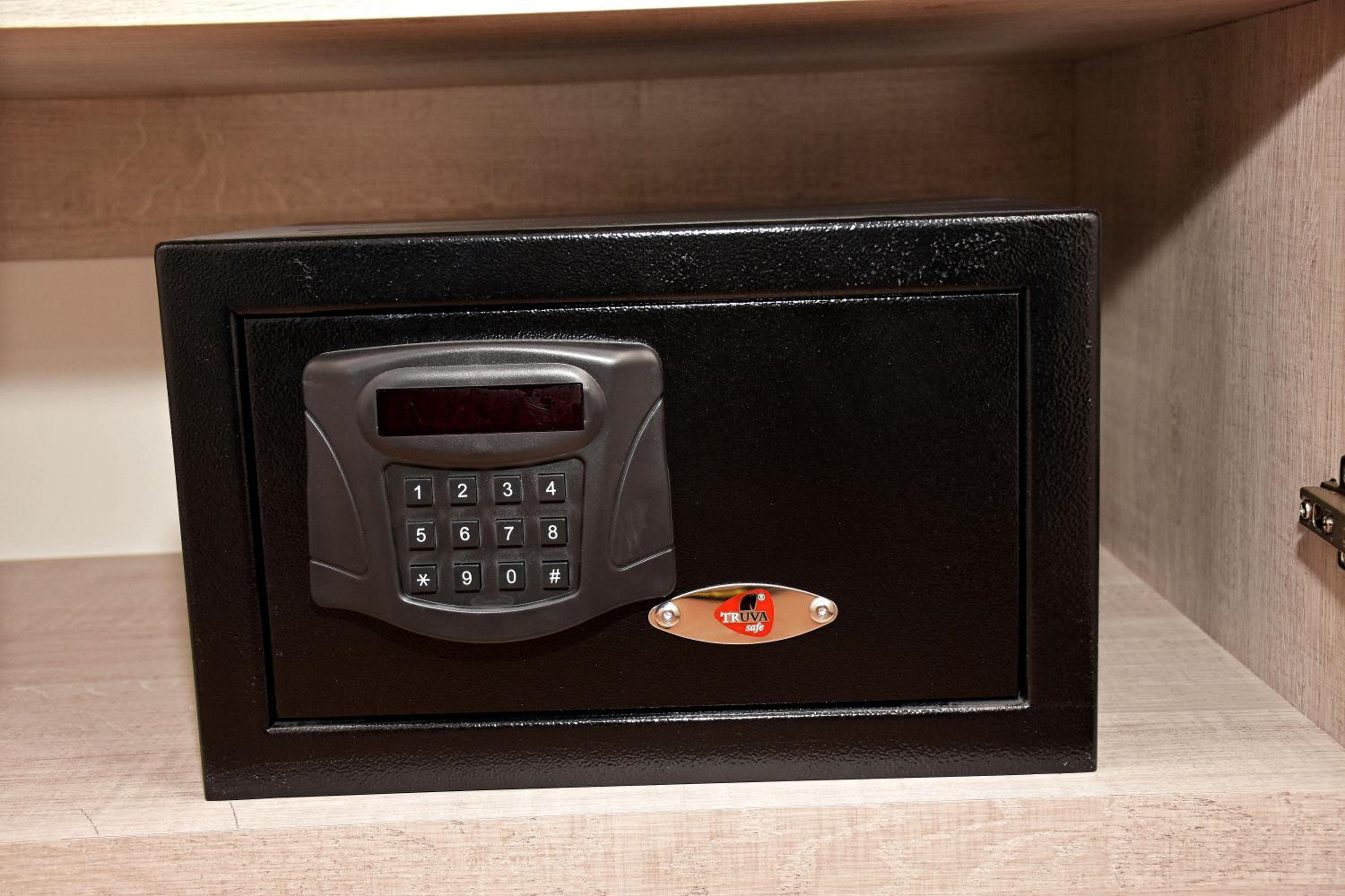 Linda Port Otel - Image 19