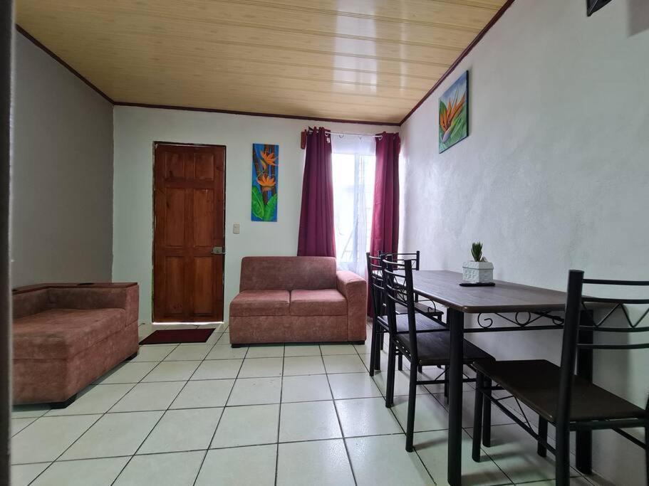 Apartment Guayabon #1, AC, Arenal Volcano Fortuna