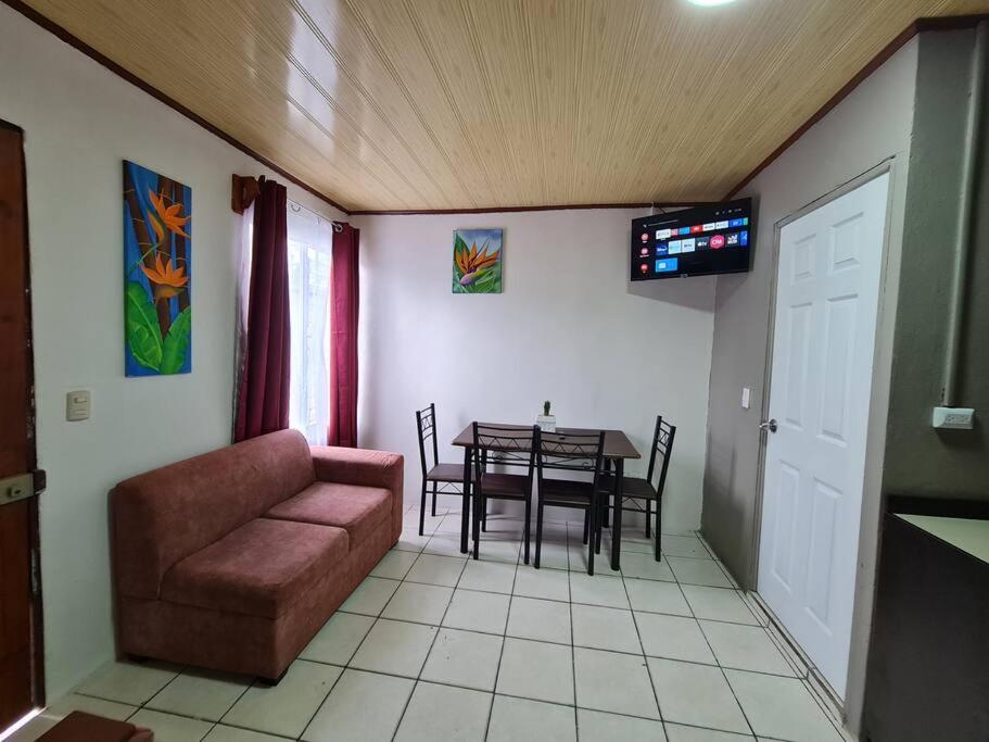 Apartment Guayabon #1, AC, Arenal Volcano Fortuna
