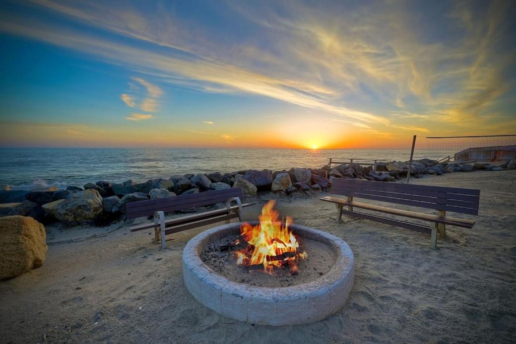 Villa Jules, Oceanfront, Private Beach, Fire Pit