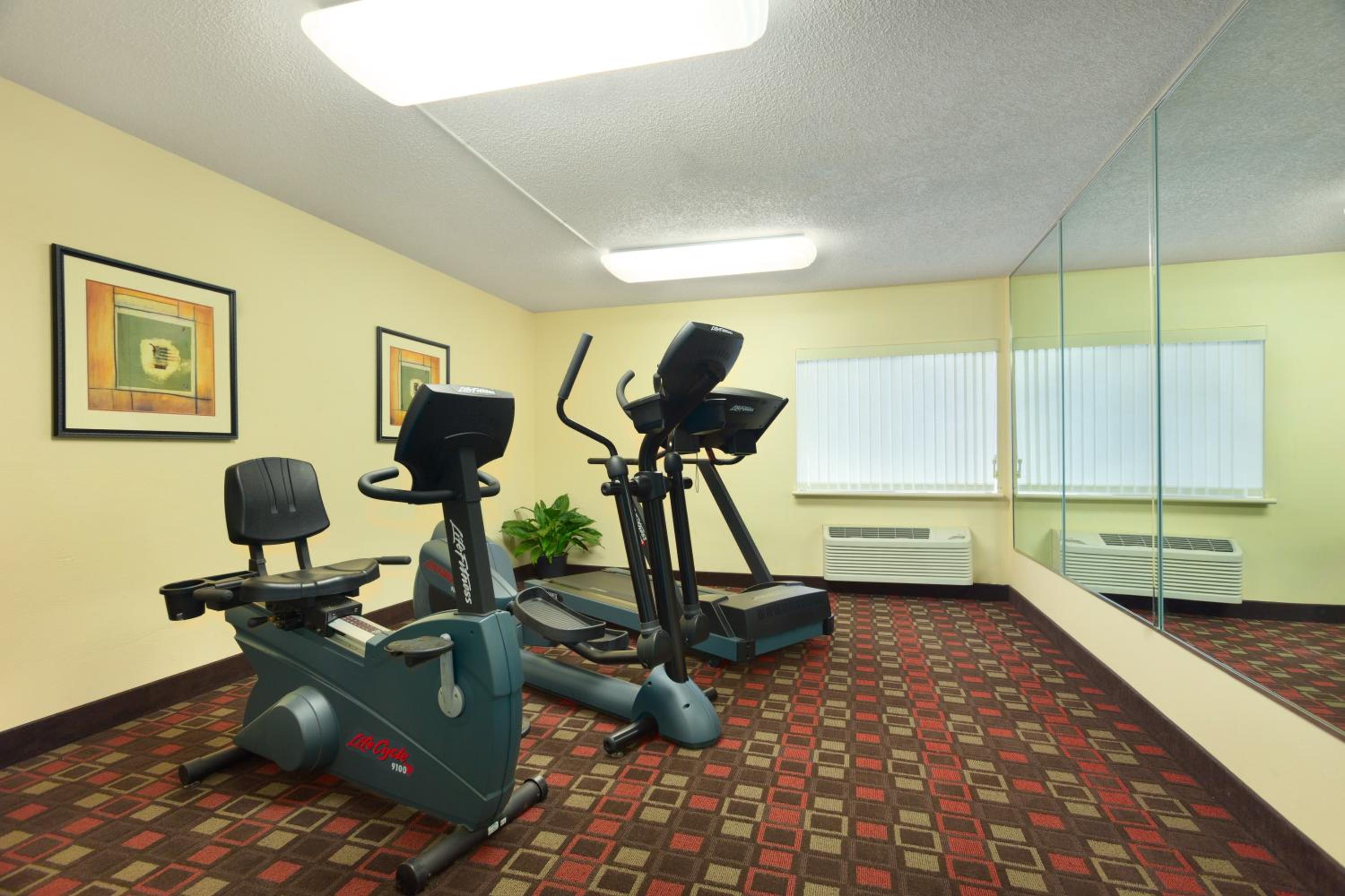 Fort Smith Vacations - Days Inn by Wyndham Fort Smith - Property Image 3